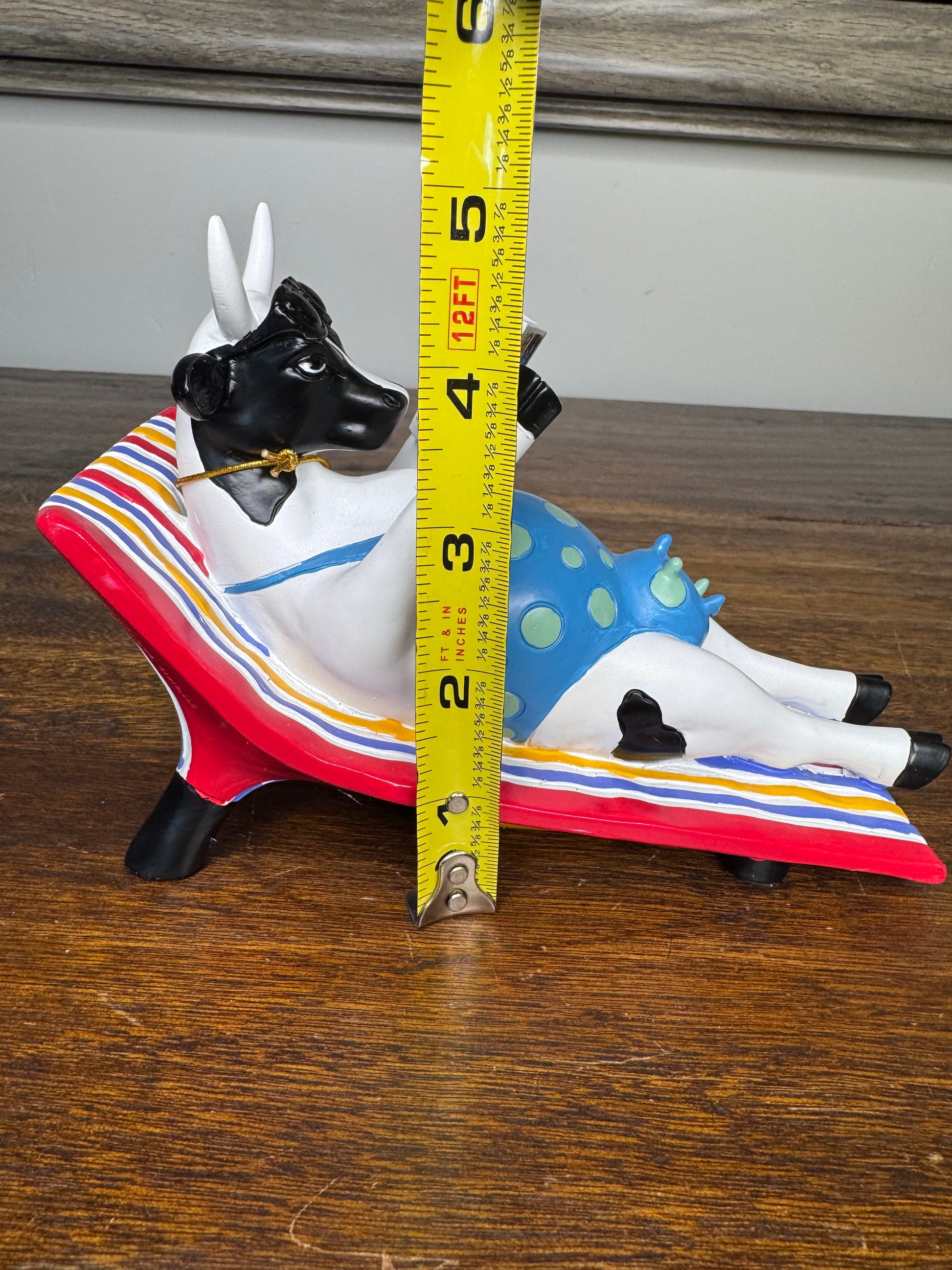 New Sunbather Cow Cow Parade Figurine w/ Original Box