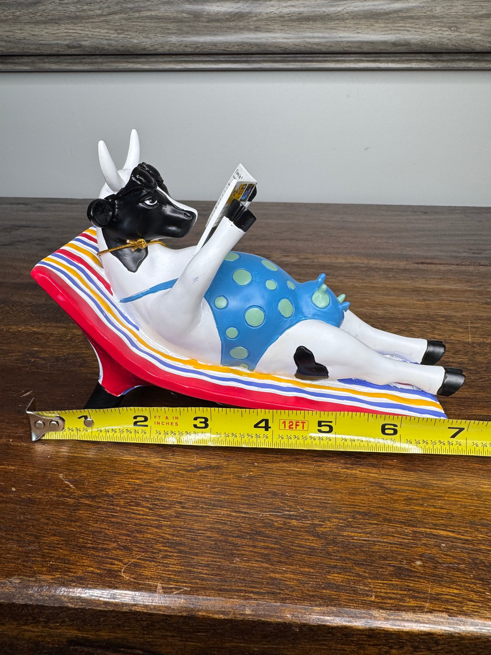 New Sunbather Cow Cow Parade Figurine w/ Original Box