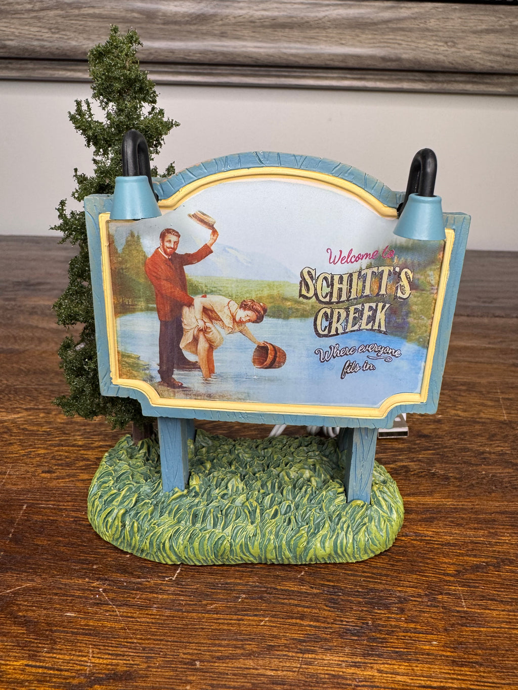 New Dept 56 Hot Properties Village "Where Everyone Fits In" Light up Schitt's Creek Billboard