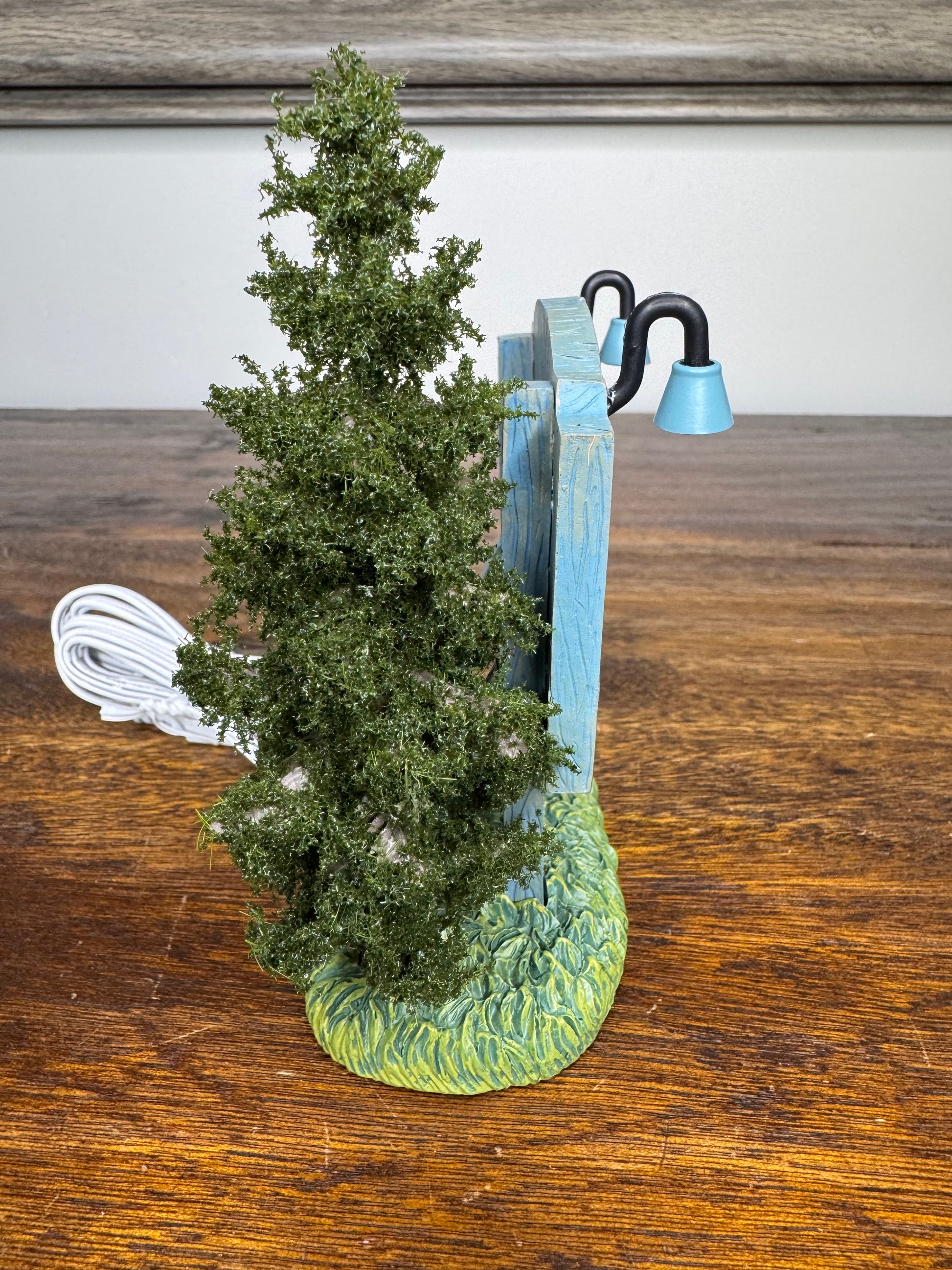 New Dept 56 Hot Properties Village "Where Everyone Fits In" Light up Schitt's Creek Billboard