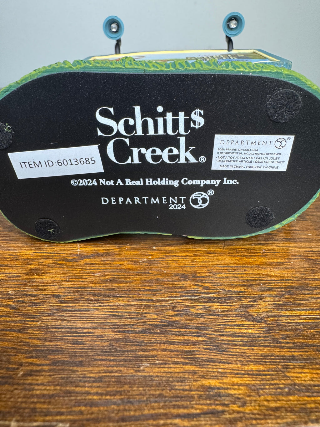 New Dept 56 Hot Properties Village "Where Everyone Fits In" Light up Schitt's Creek Billboard