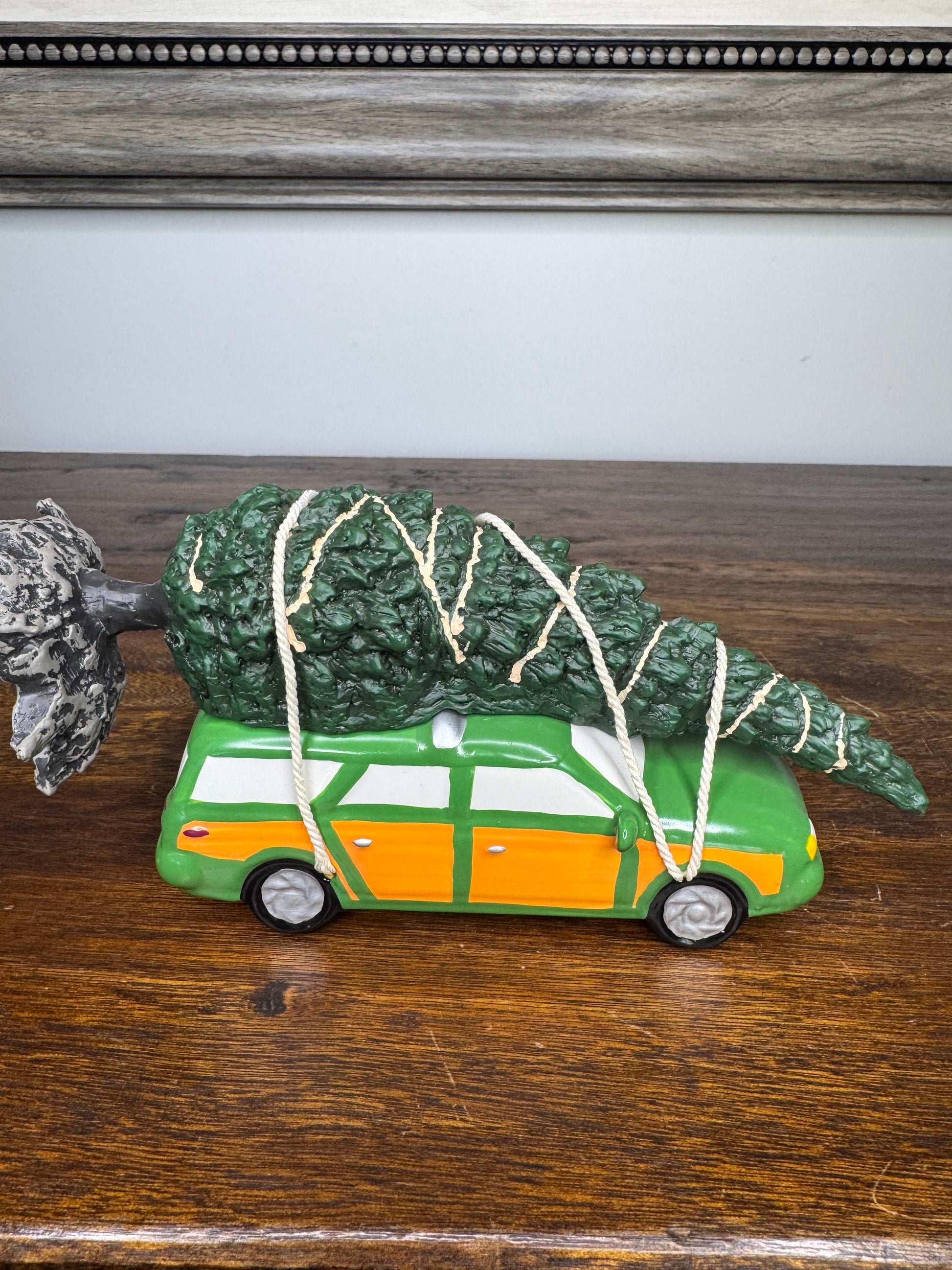 New Dept 56 Snow Village Griswold Family Christmas