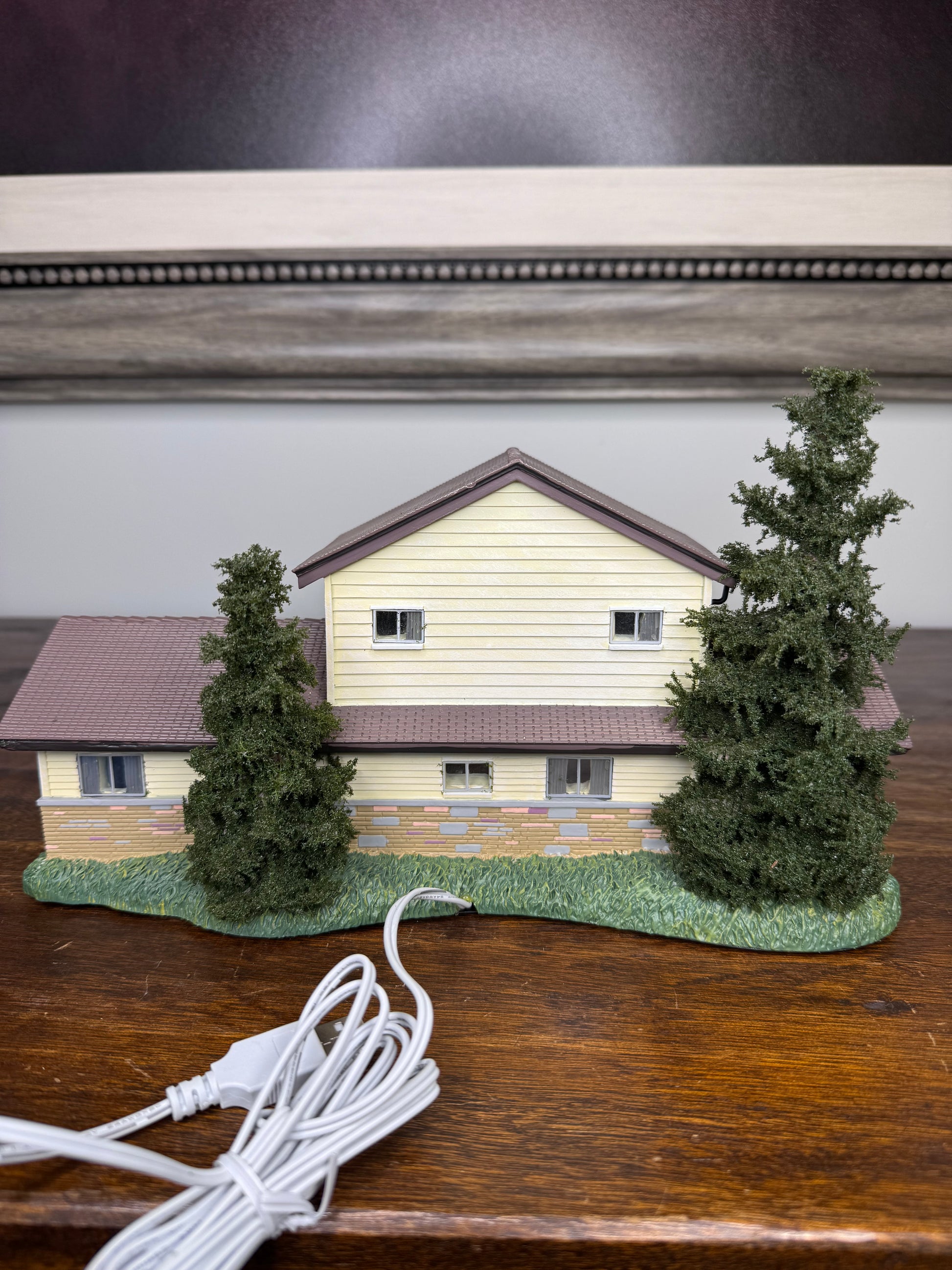 New Dept 56 Hot Properties Village "Rosebud Motel" Light Up Building Schitt's Creek