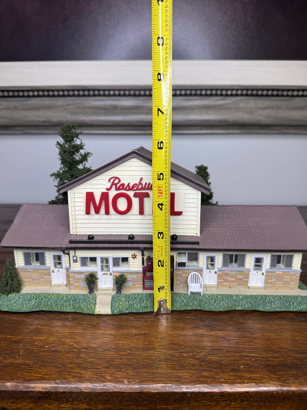New Dept 56 Hot Properties Village "Rosebud Motel" Light Up Building Schitt's Creek