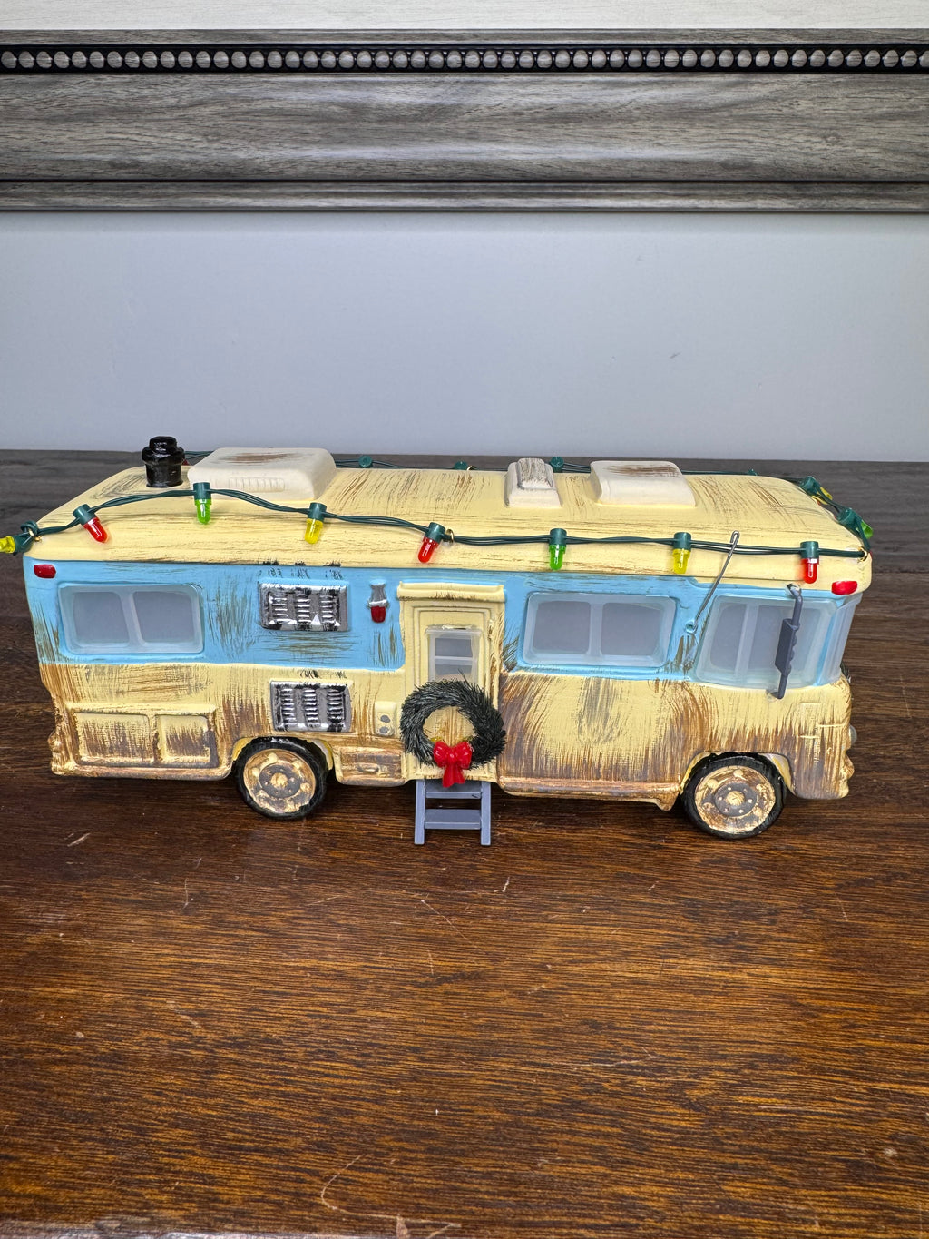 New Dept 56 Snow Village National Lampoon's Christmas Vacation Cousin Eddie's RV, Light Up
