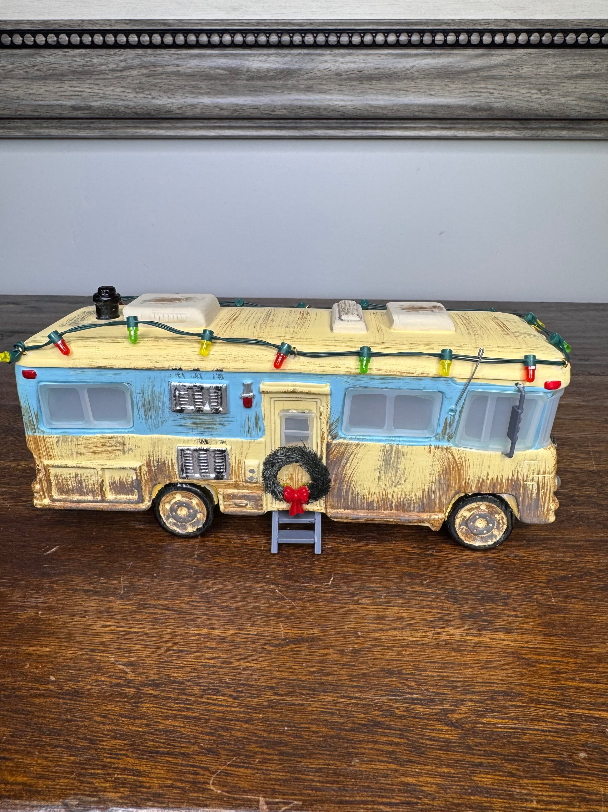 New Dept 56 Snow Village National Lampoon's Christmas Vacation Cousin Eddie's RV, Light Up