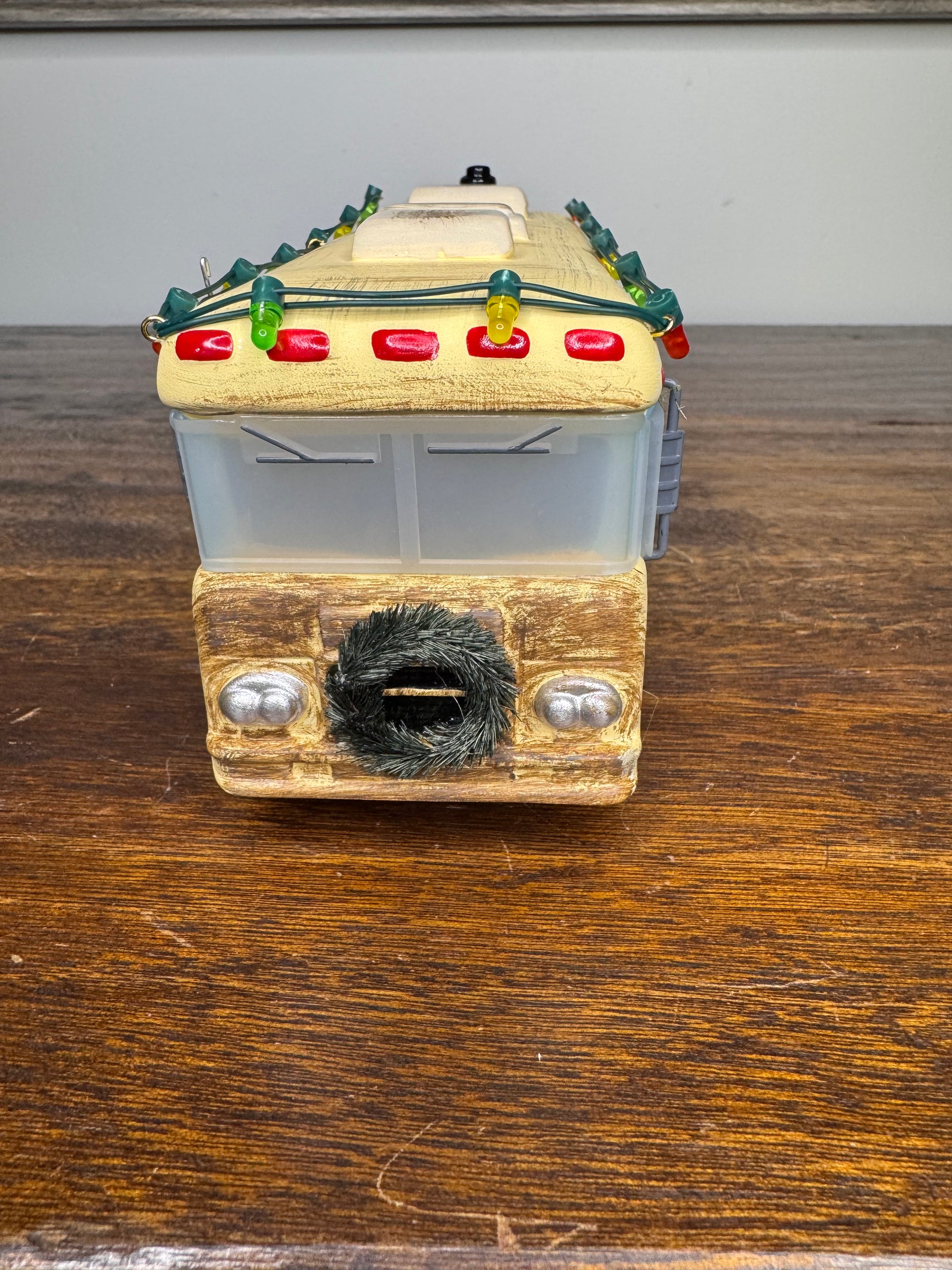 New Dept 56 Snow Village National Lampoon's Christmas Vacation Cousin Eddie's RV, Light Up