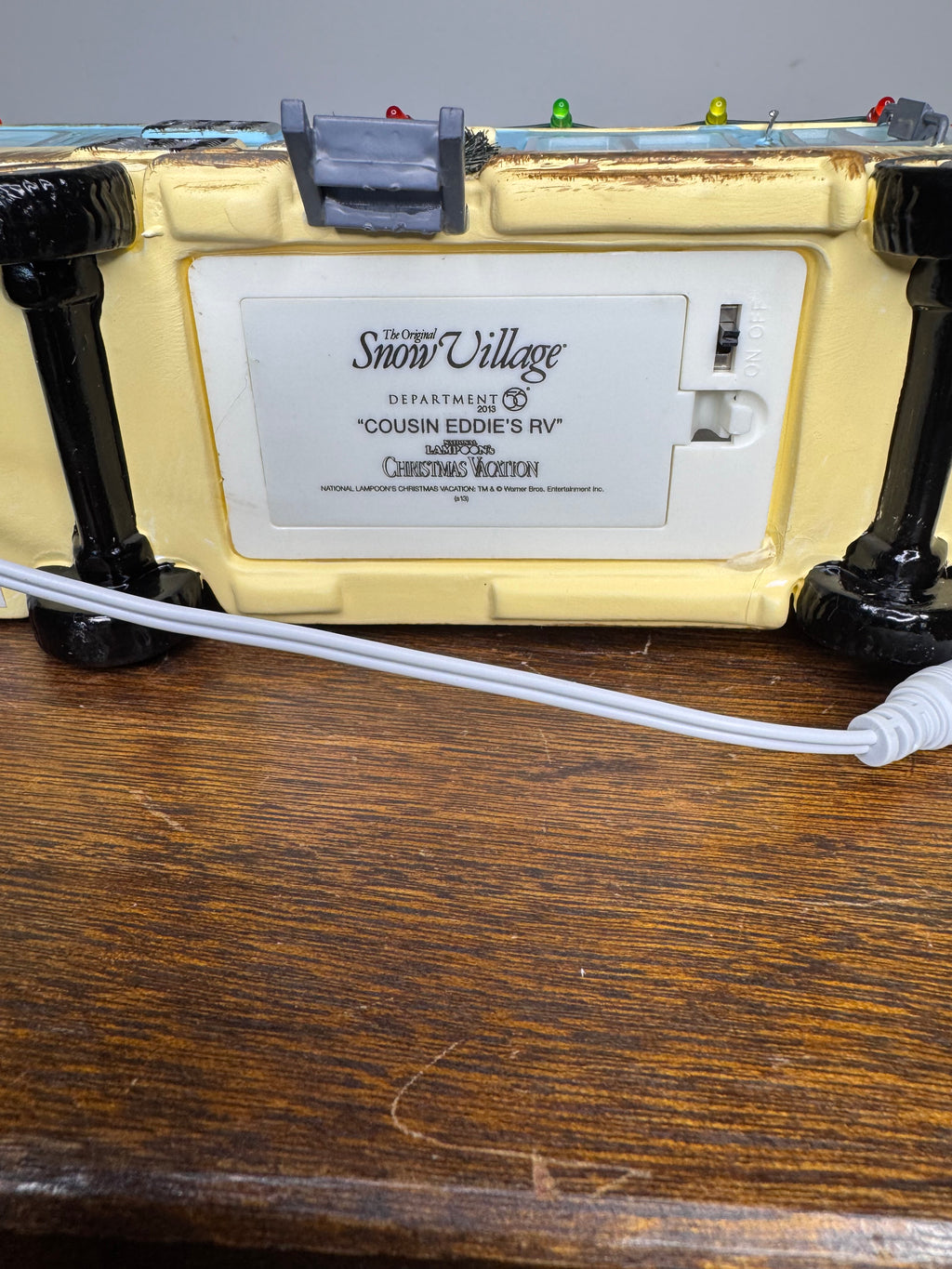 New Dept 56 Snow Village National Lampoon's Christmas Vacation Cousin Eddie's RV, Light Up