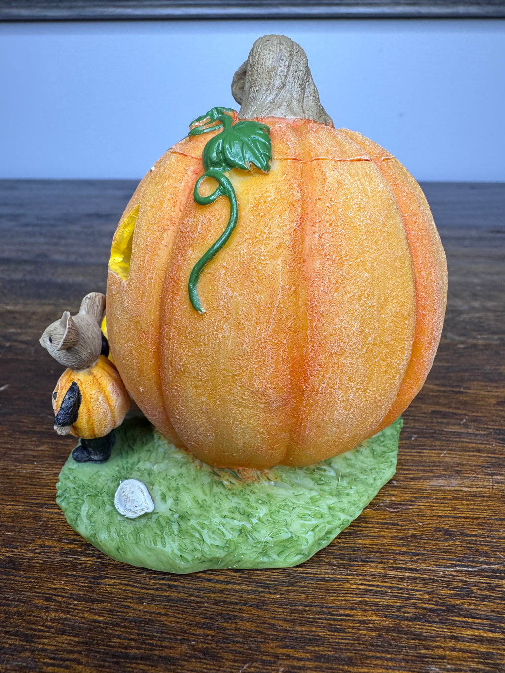 New Tails With Heart Jack-O- Lantern House