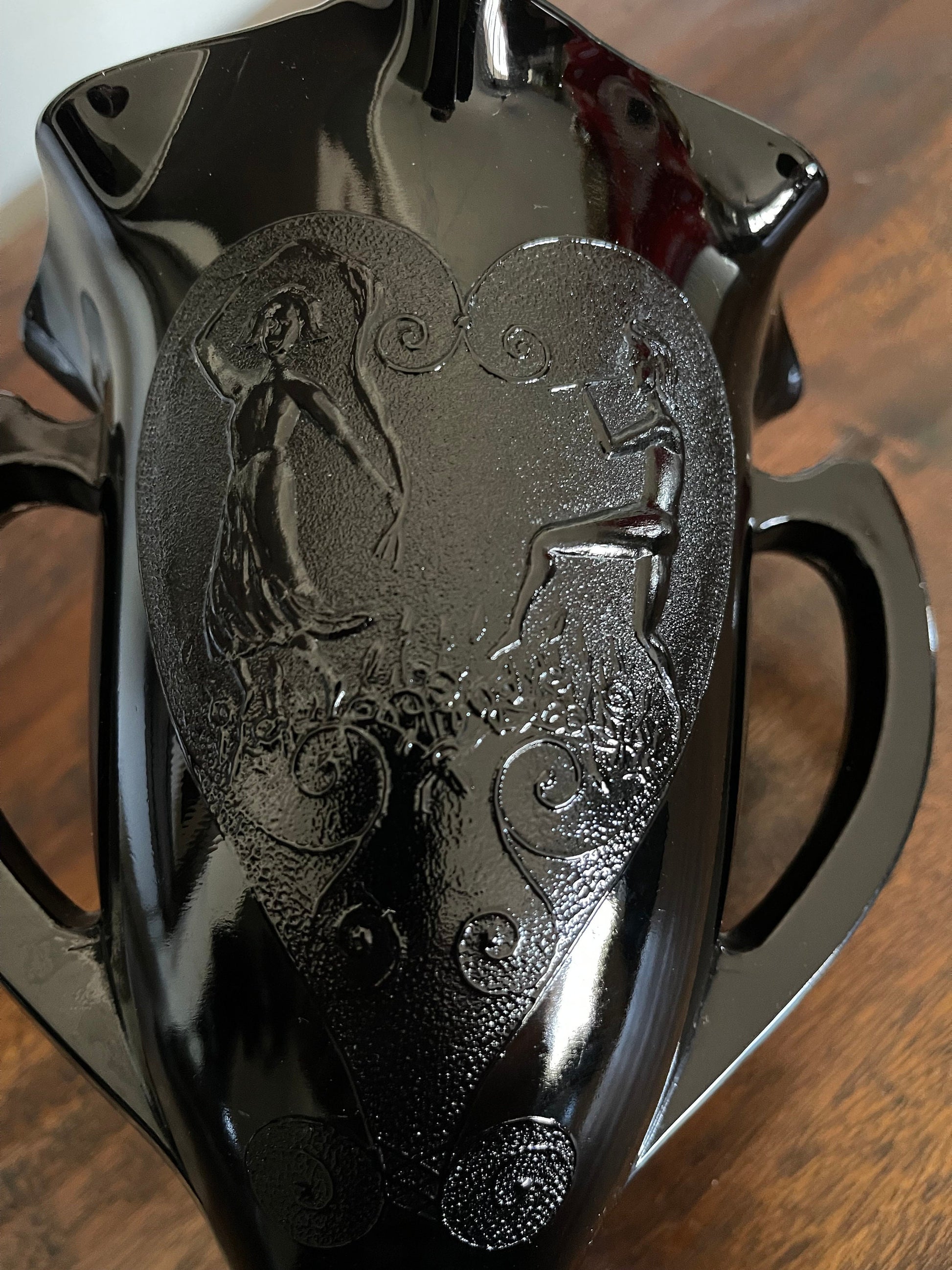 Antique L.E.Smith Glass Co. Black amethyst vase