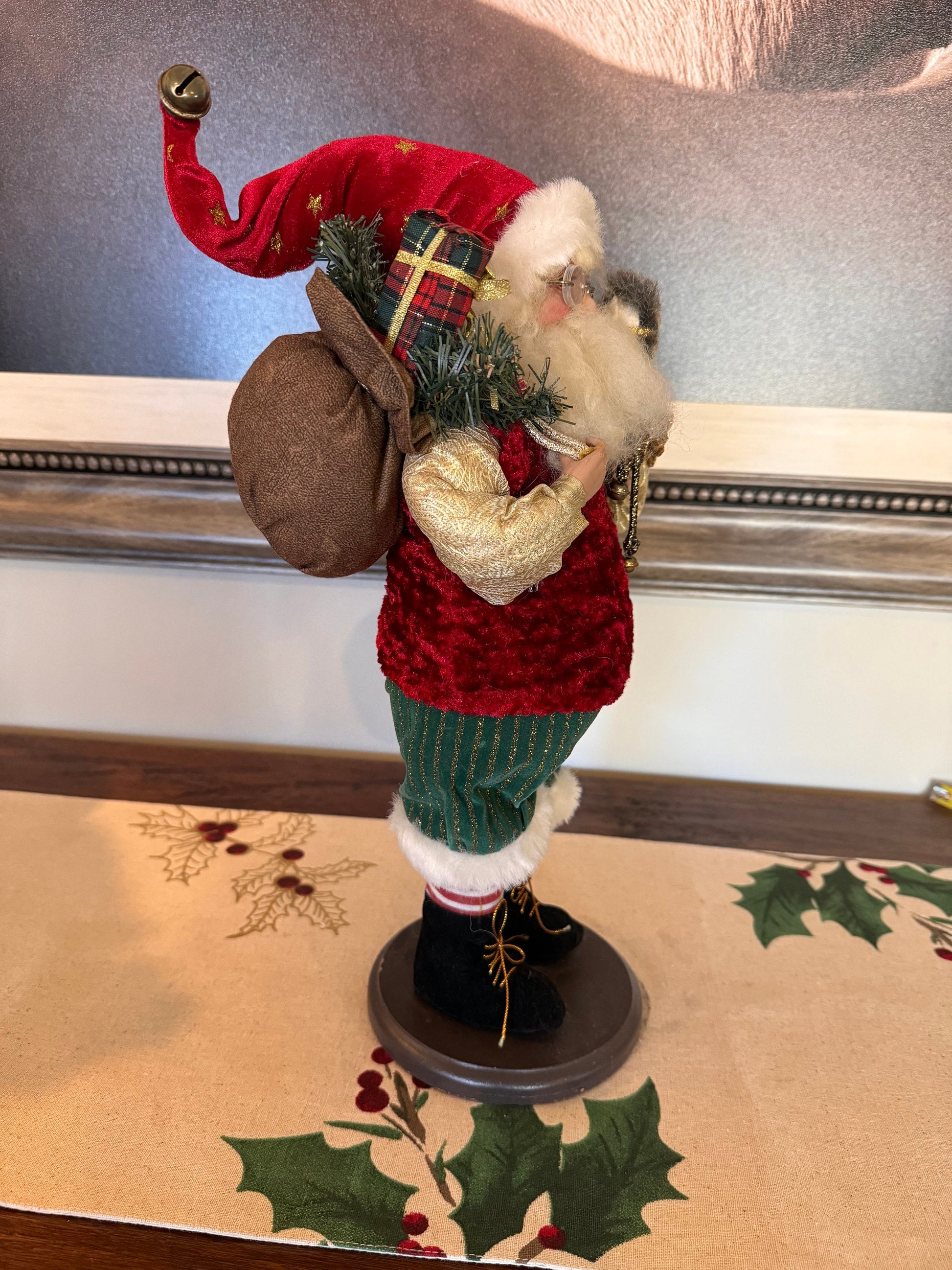 Vintage Santa Claus Figurine
