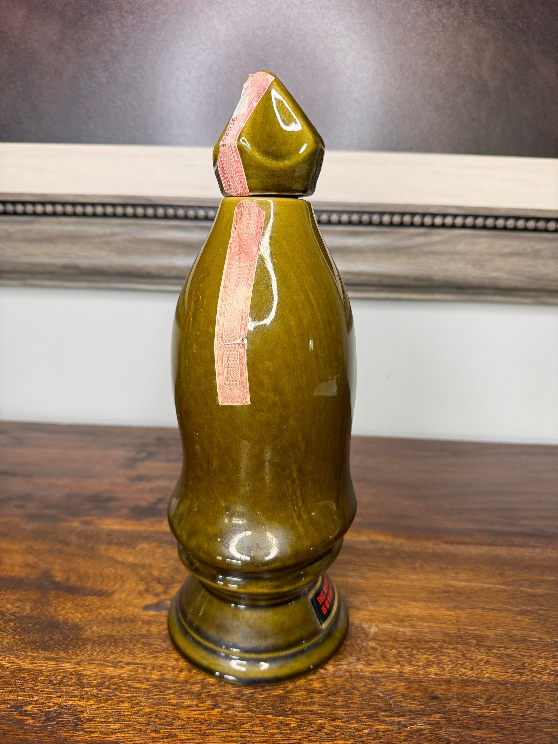 Vintage Old Crow Kentucky Bourbon Chess Dark Pawn Decanter (#123)