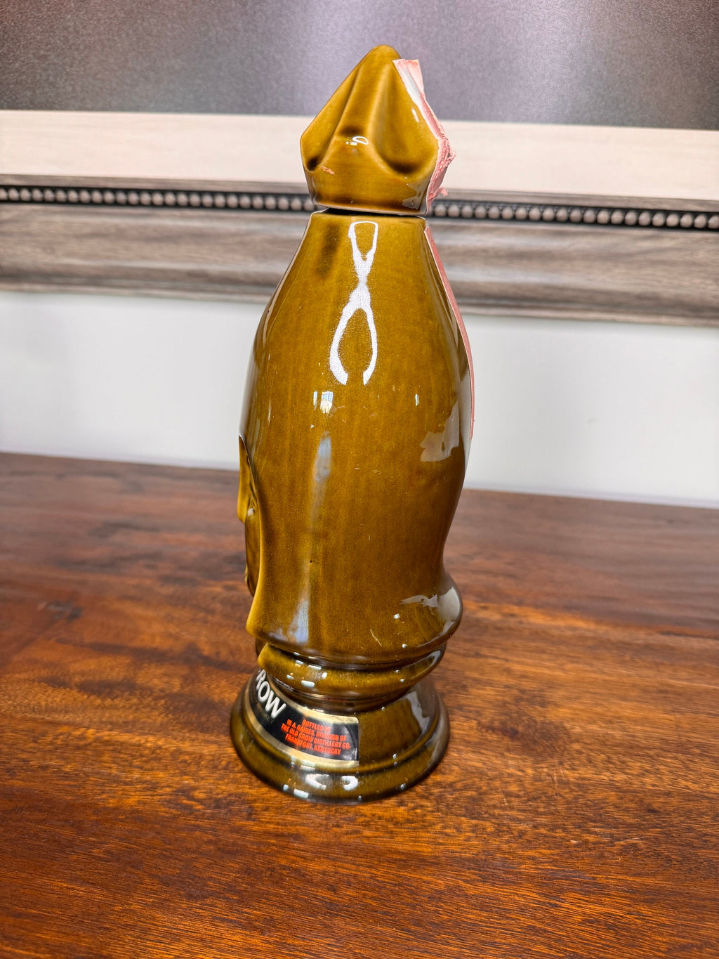 Vintage Old Crow Kentucky Bourbon Dark Pawn Chess Decanter (125)