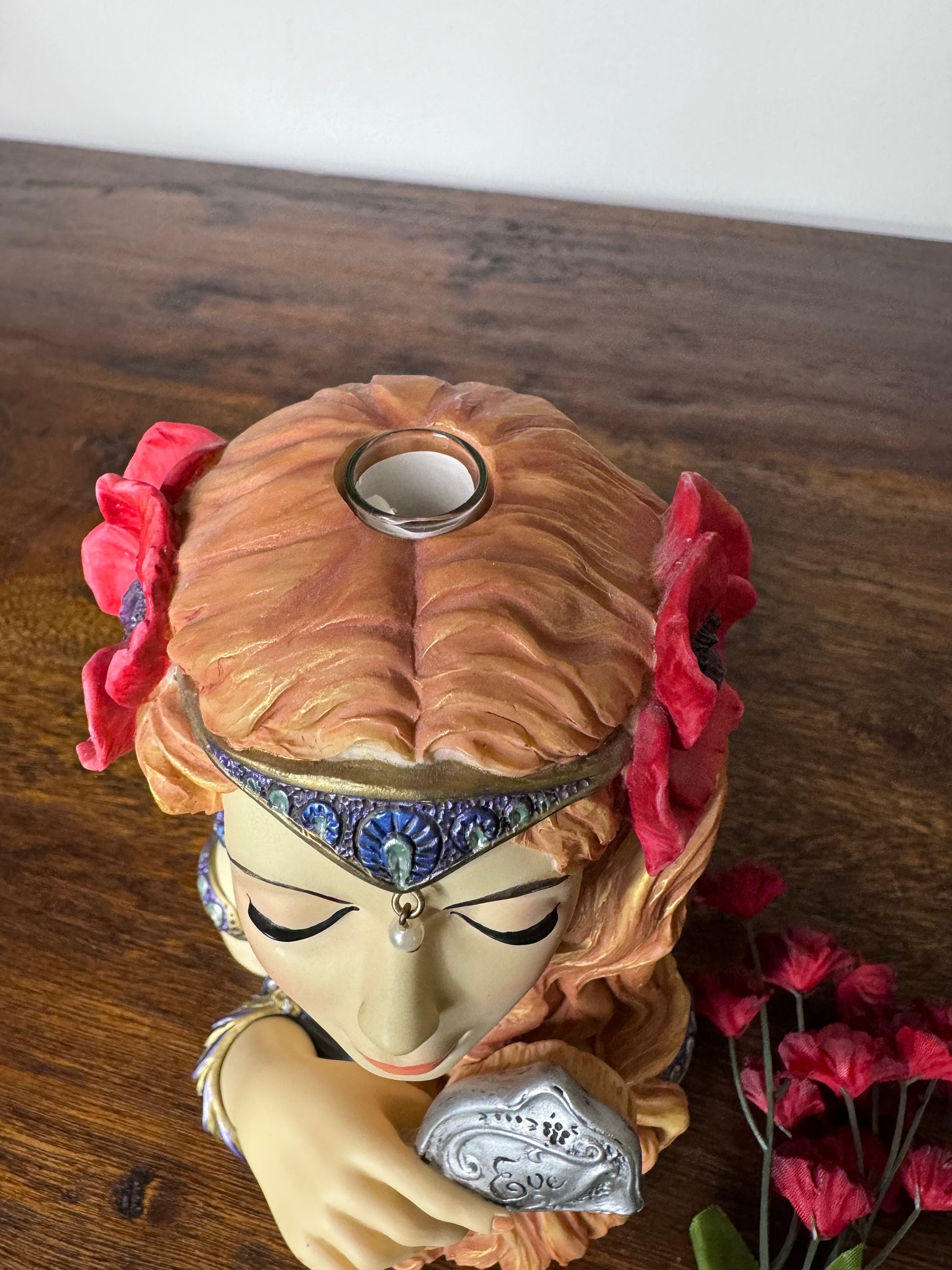 2003 Cameo Girls Lady Head Vase “Eve 1917 Brush with Beauty” with Original Box and COA