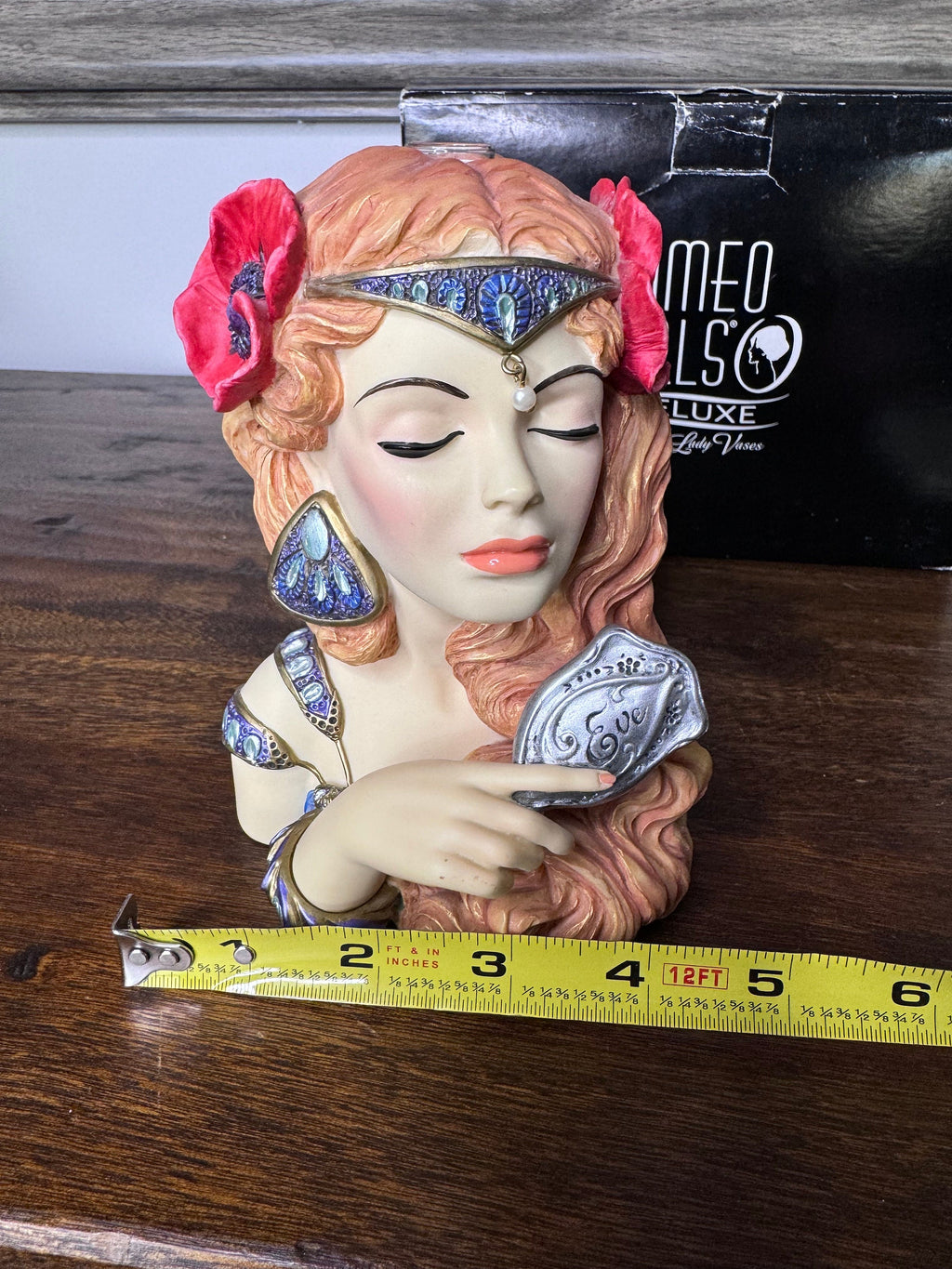 2003 Cameo Girls Lady Head Vase “Eve 1917 Brush with Beauty” with Original Box and COA