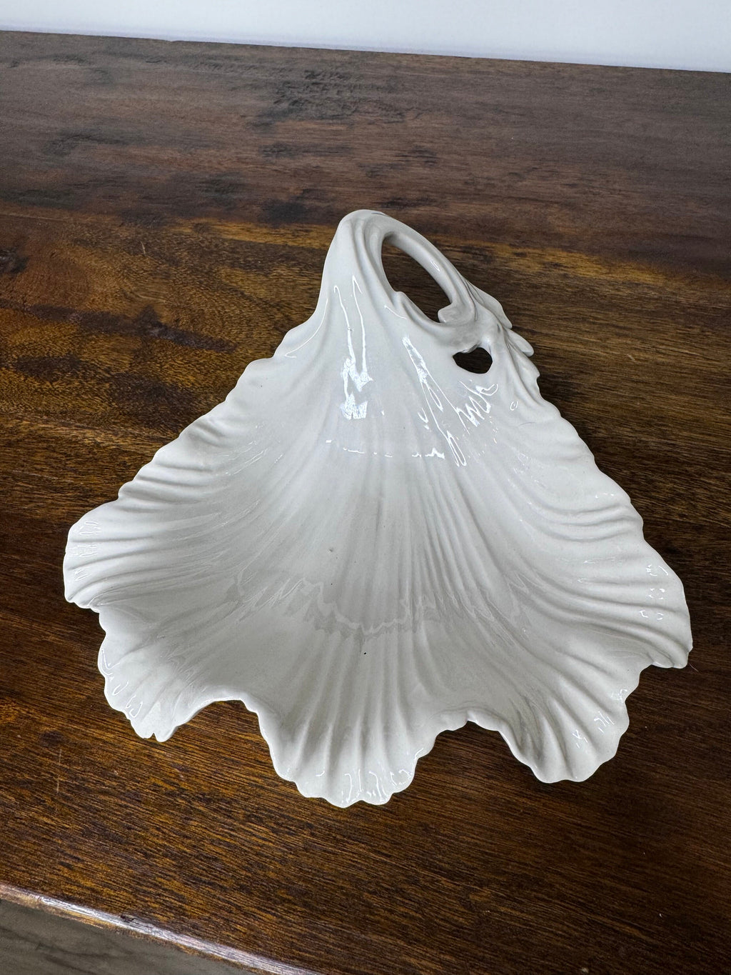 Vintage Whittier Potteries California 801 scalloped shell dish