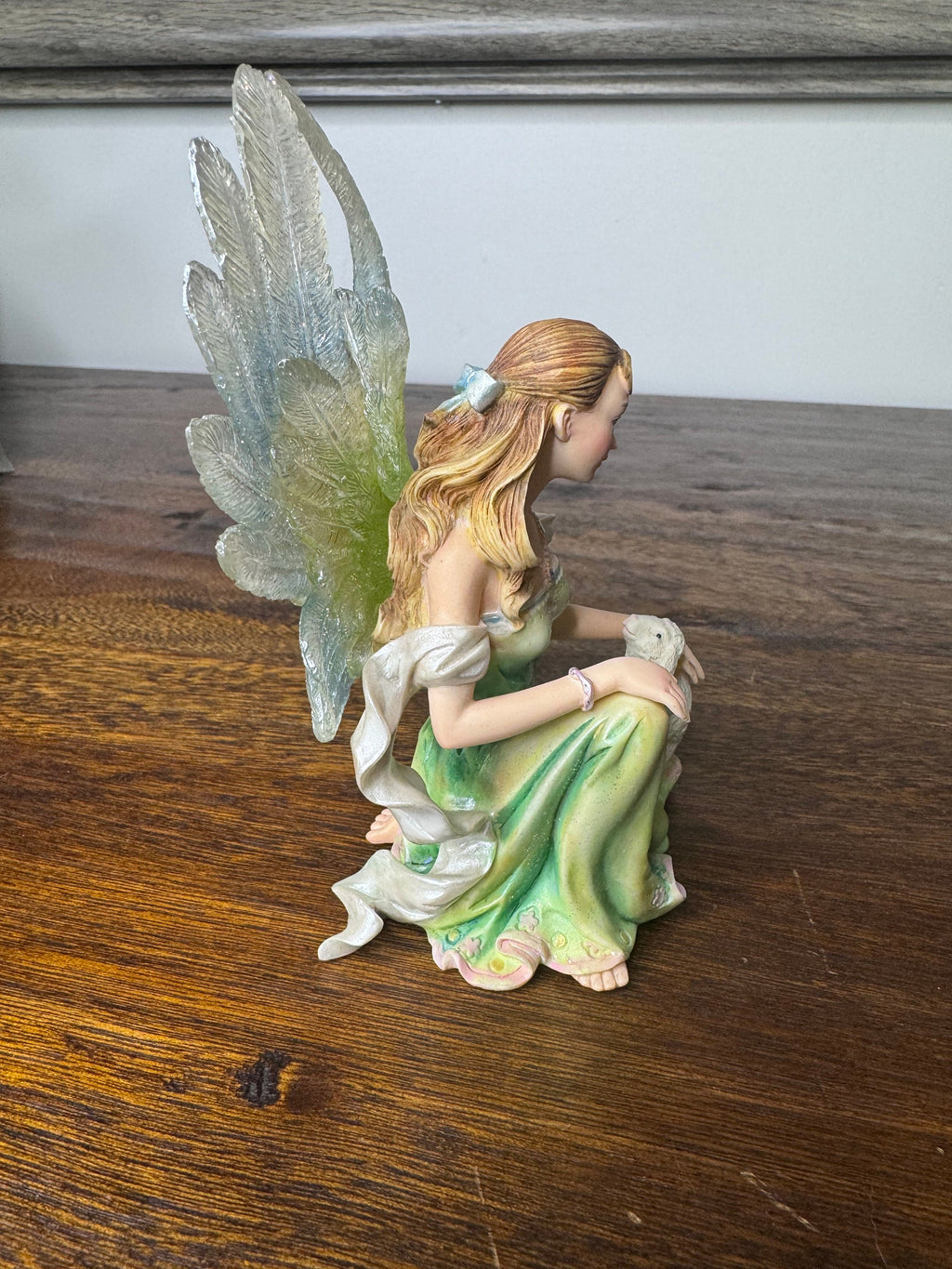 2001 Angels Around Us by Munro “ Protection” Angel
