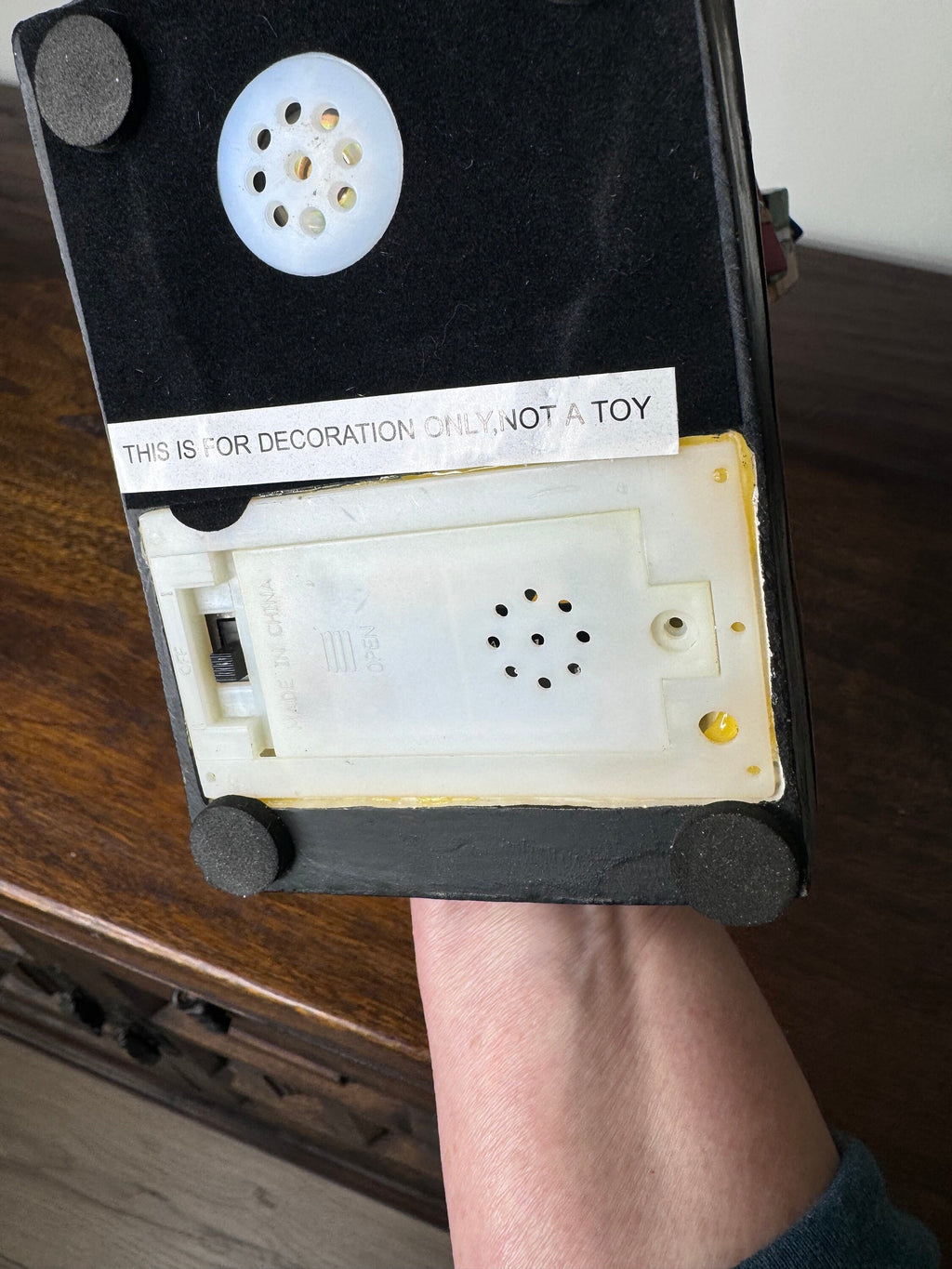 WMG 2009 12” Elf Balancing Gifts with Music/Lights