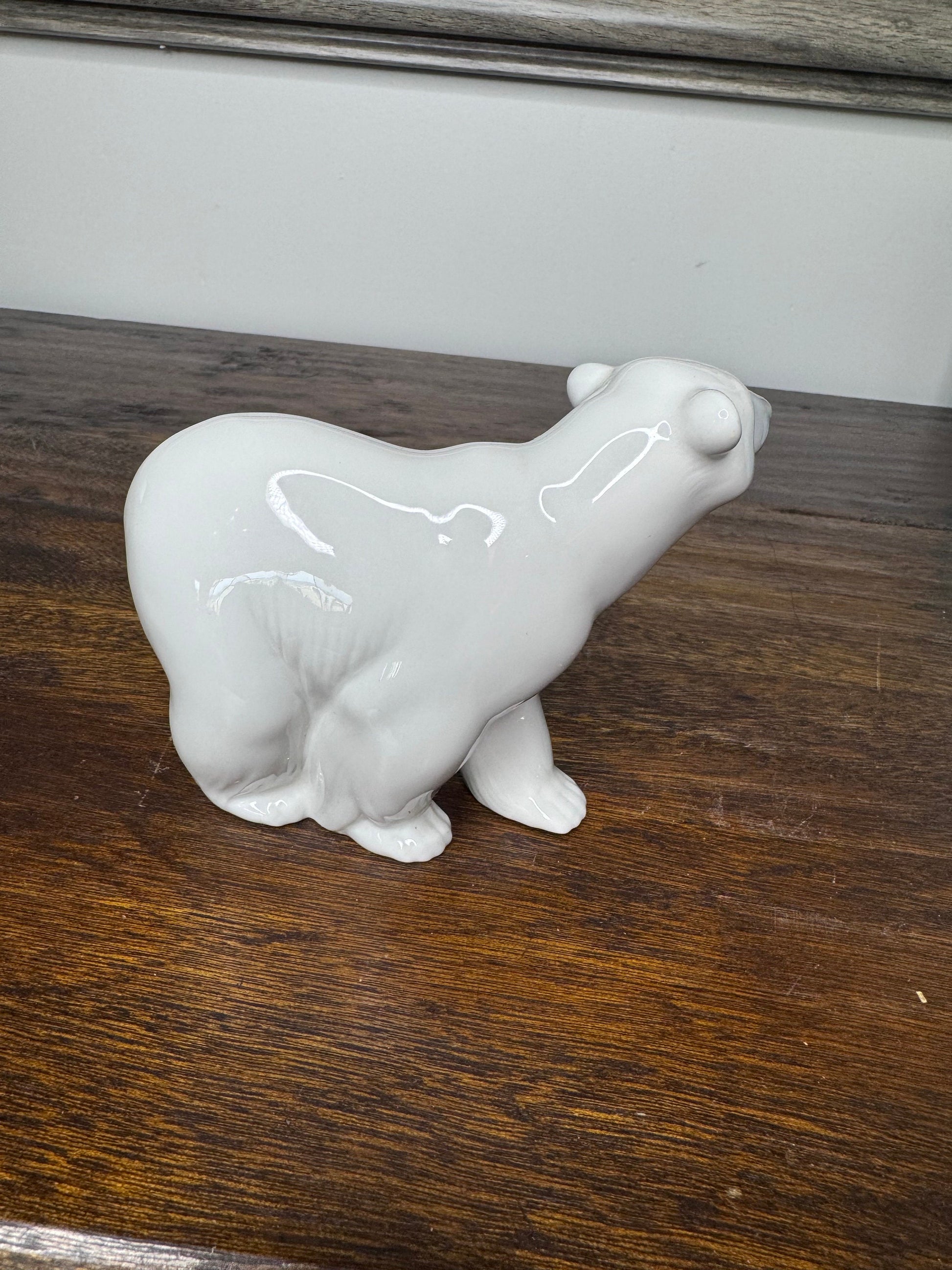 Vintage Lladro Polar Bear #1207