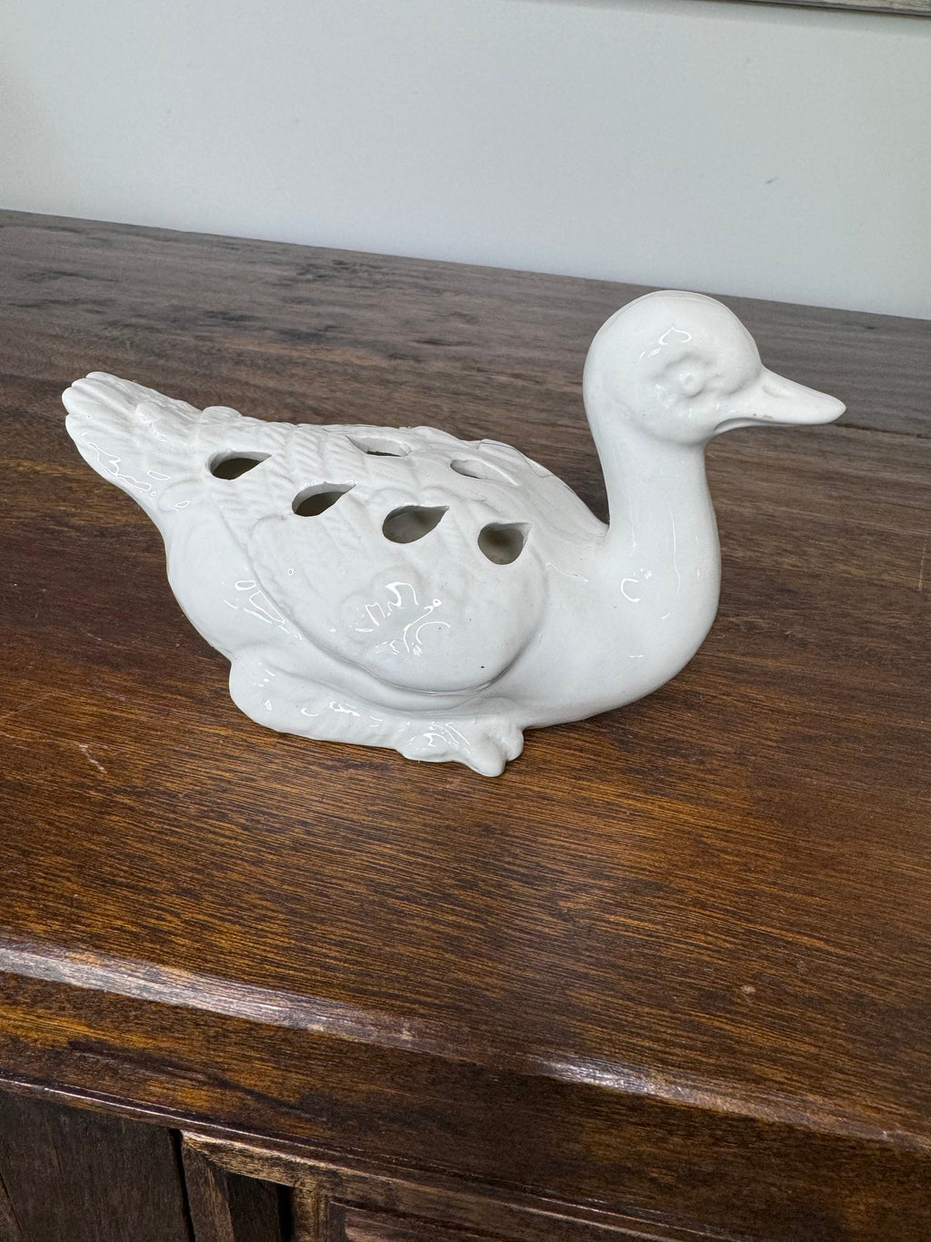 Mottahedeh Italy White Bird Flower Frog