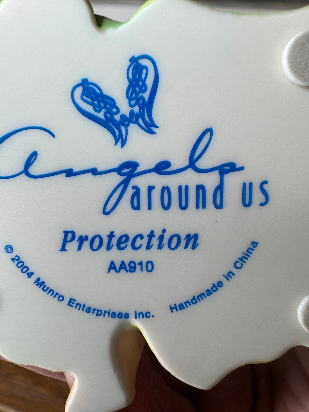 2001 Angels Around Us by Munro “ Protection” Angel