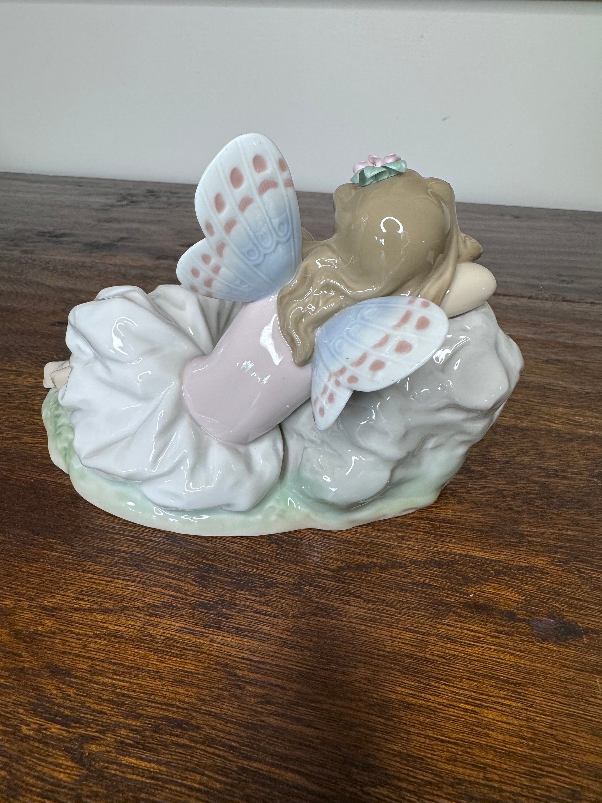 Retired Lladro Privilege Piece #7694 “Princess of Fairies
