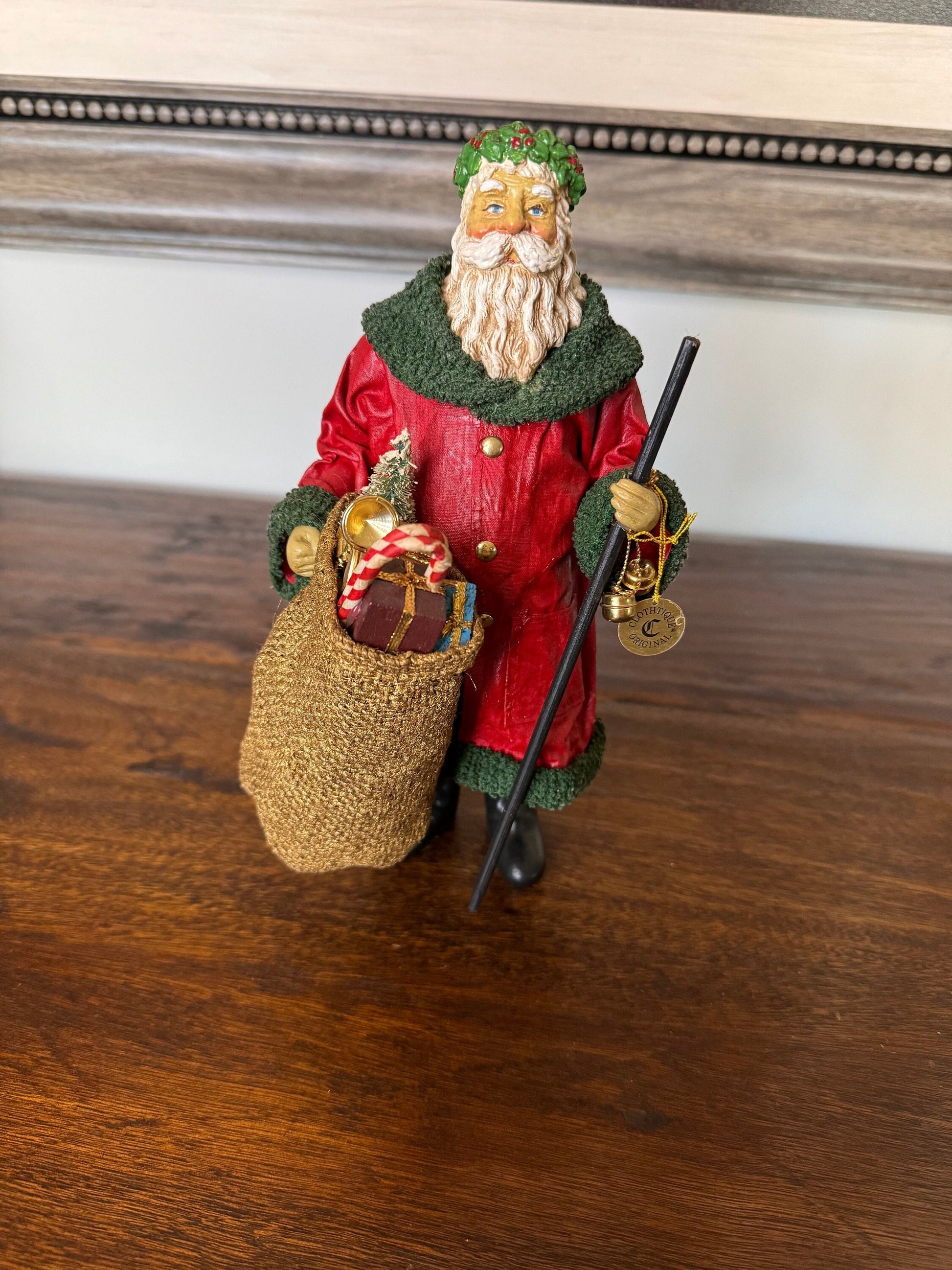 1988 Possible Dreams Clothtique Santa