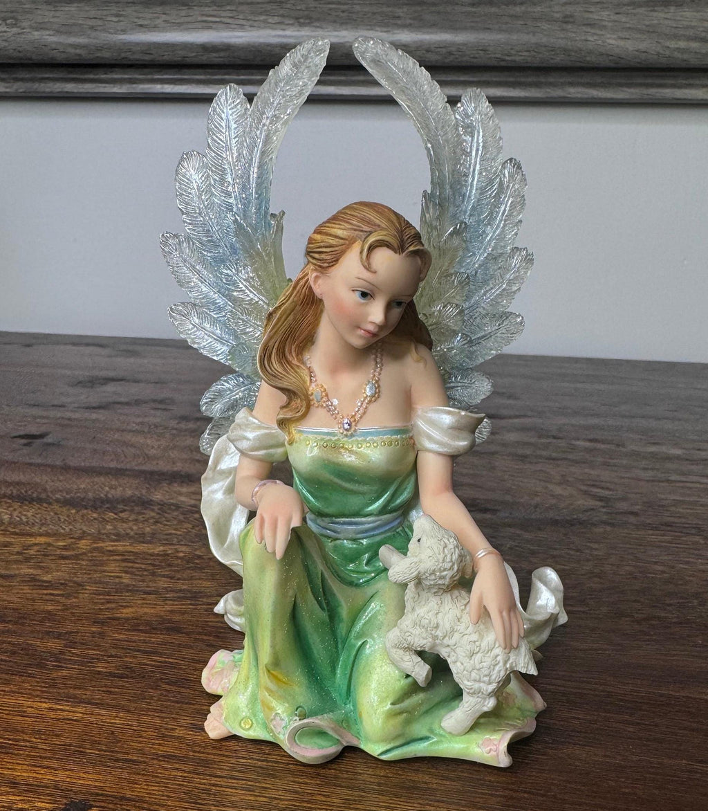 2001 Angels Around Us by Munro “ Protection” Angel