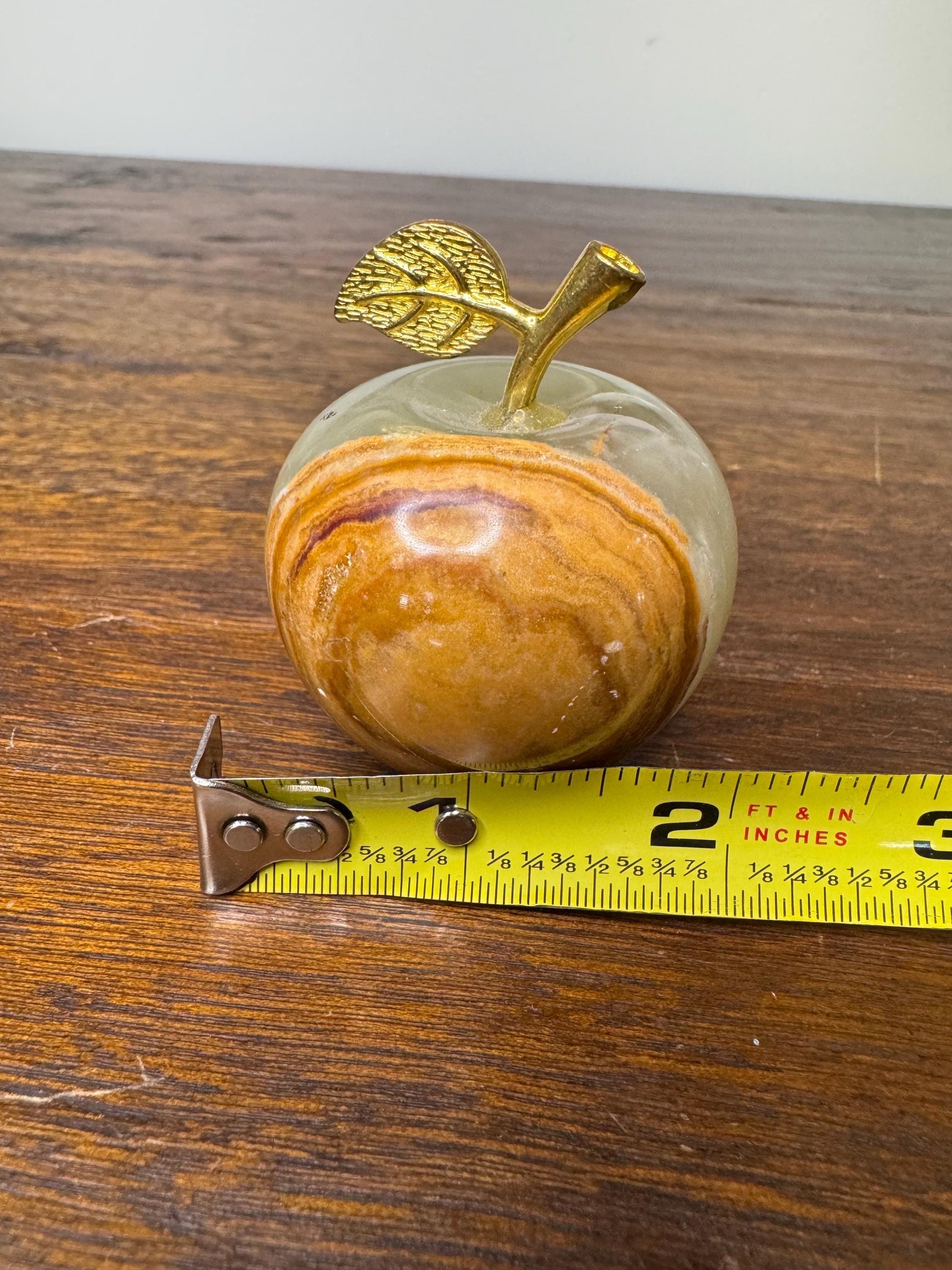 Beautiful Hand Carved Onyx Apple with Gold Toned Leaf and Stem