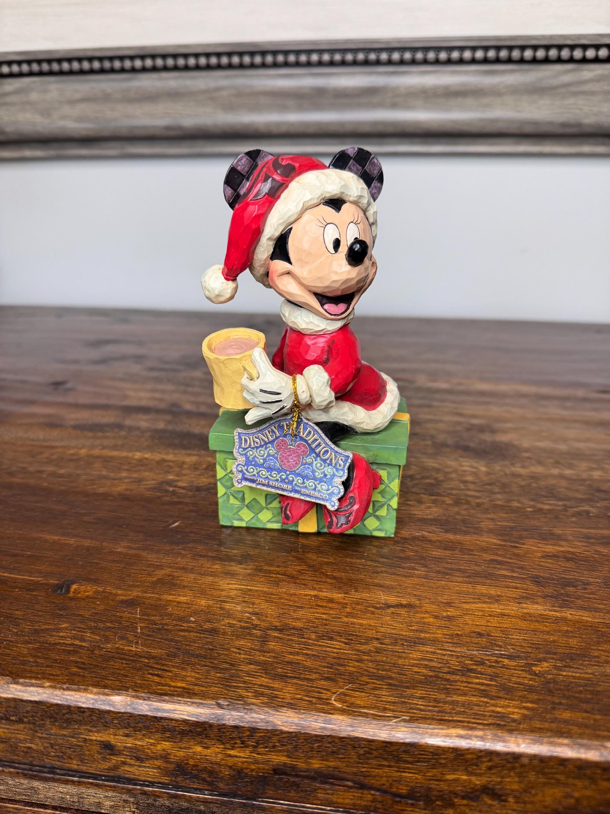 Enesco Disney Showcase Minnie Mouse “Chocolate Delight” w/ Orginal Box