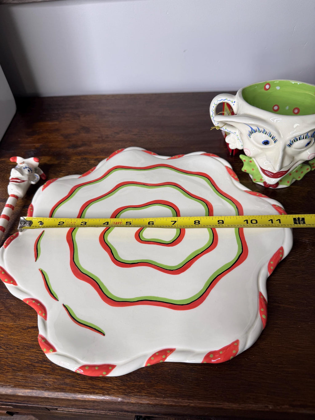 Mark Switzer Switzer-Land for Silvestri Christmas Jester Chip and Dip Set w/ Original Packaging and Tag.