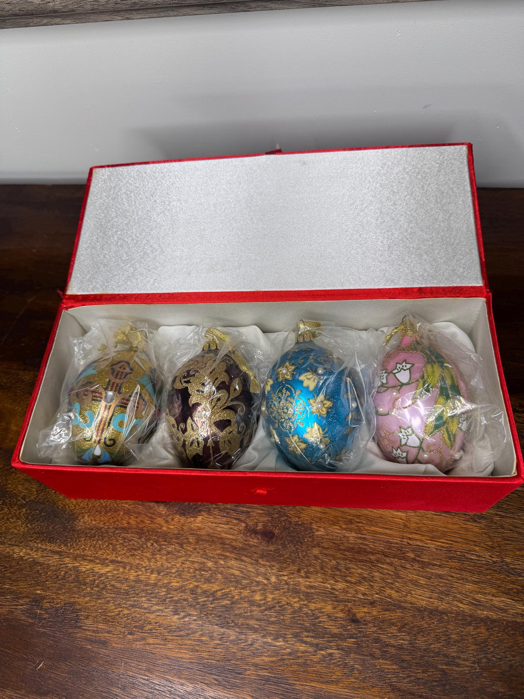 Set of 4 Joan Rivers Christmas Faberge Inspired Eggs w/ Original Case