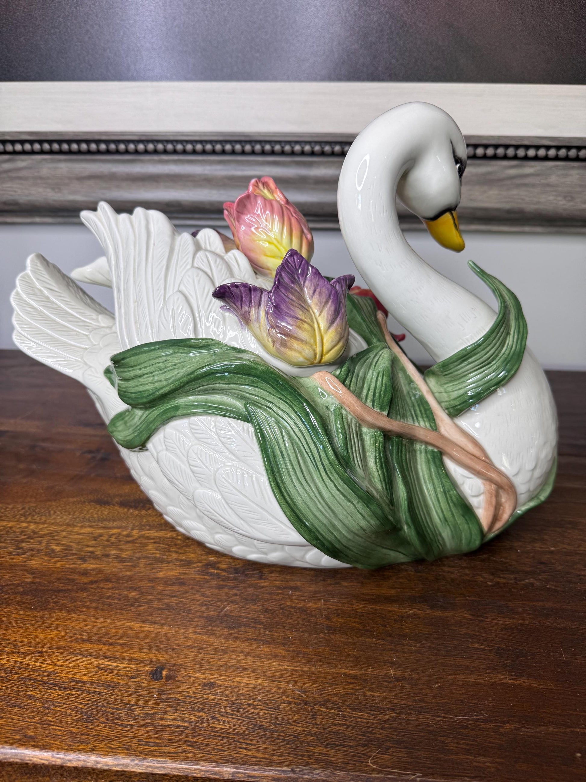 Vintage Fitz and Floyd Tulip Swan Tureen. NO LADEL