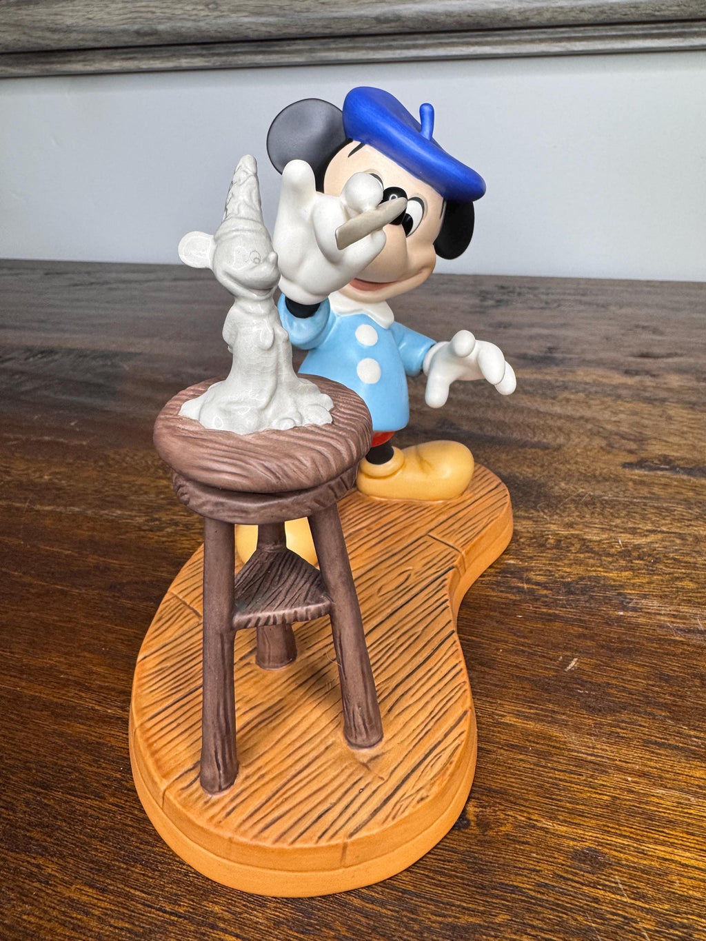 Walt Disney Classic Collection Micky Mouse “Creating a Masterpiece” w/ Original Box and COA