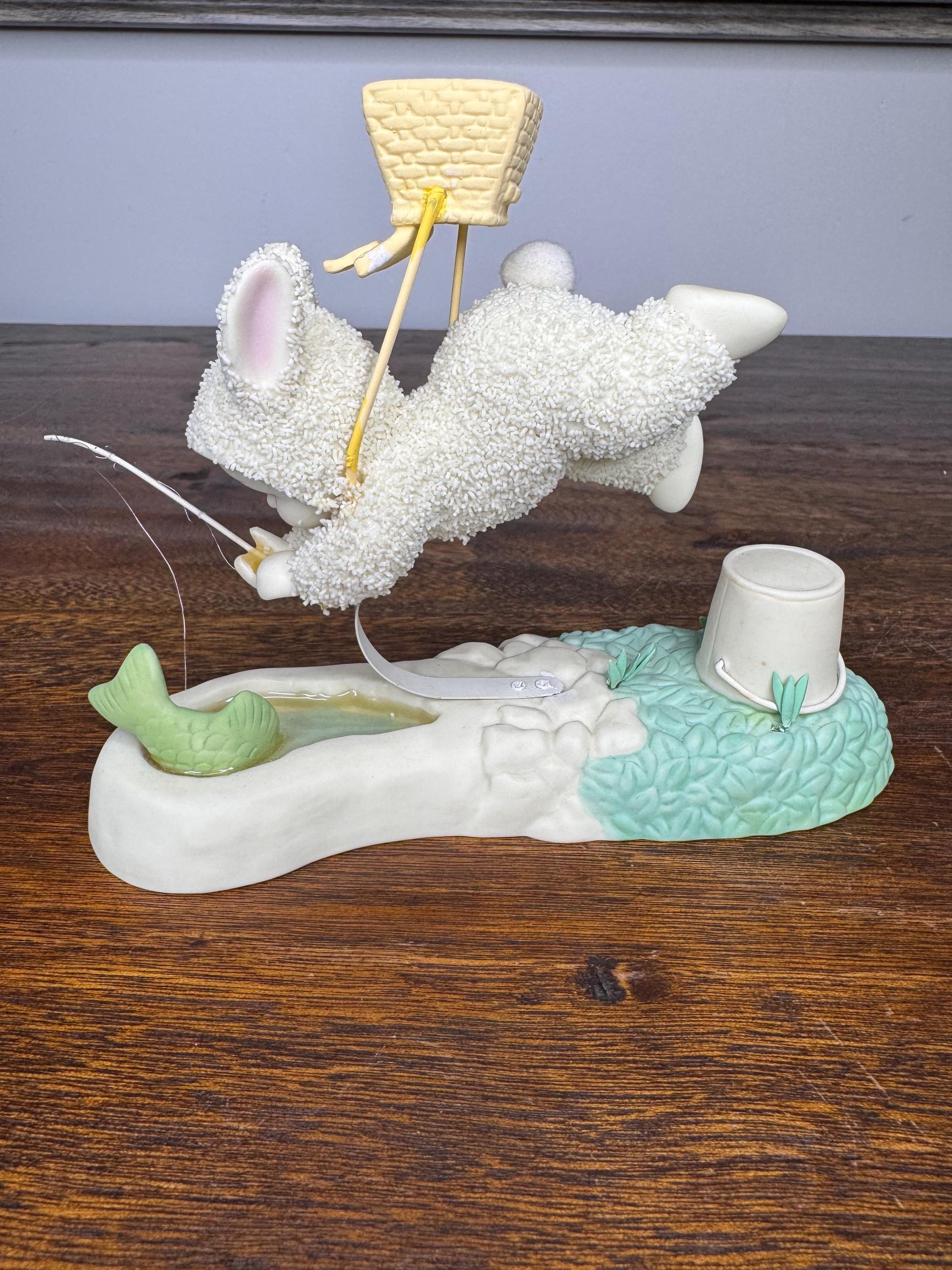 Dept 56 Snowbunnies 2005 “You’re A Big Catch” Figurine