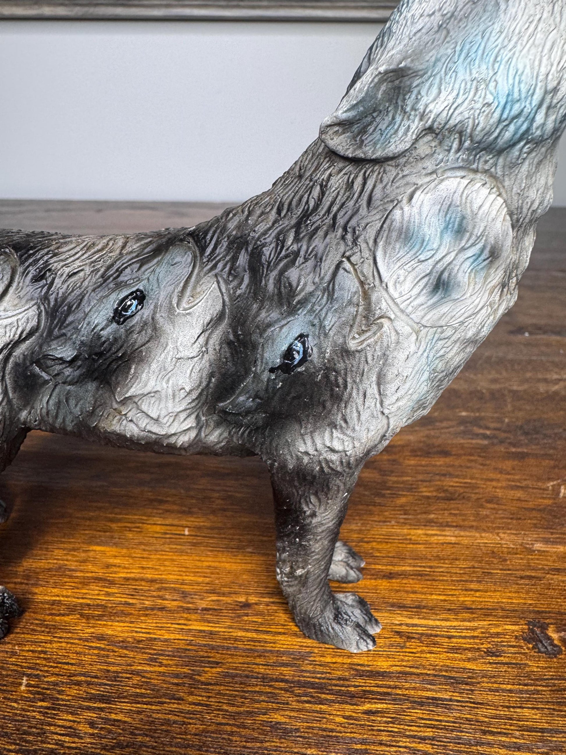 NIB Wolf Spirit Howling Wolf Figurine
