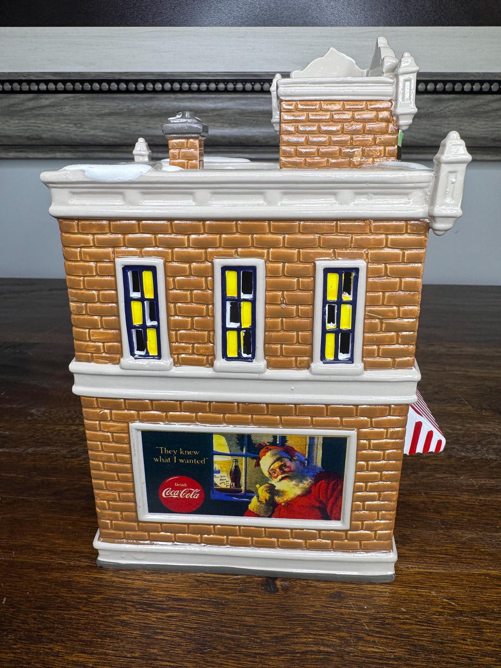 Retired Dept 56 Snow Village Coca Cola Corner Drugstore w/ Original Box