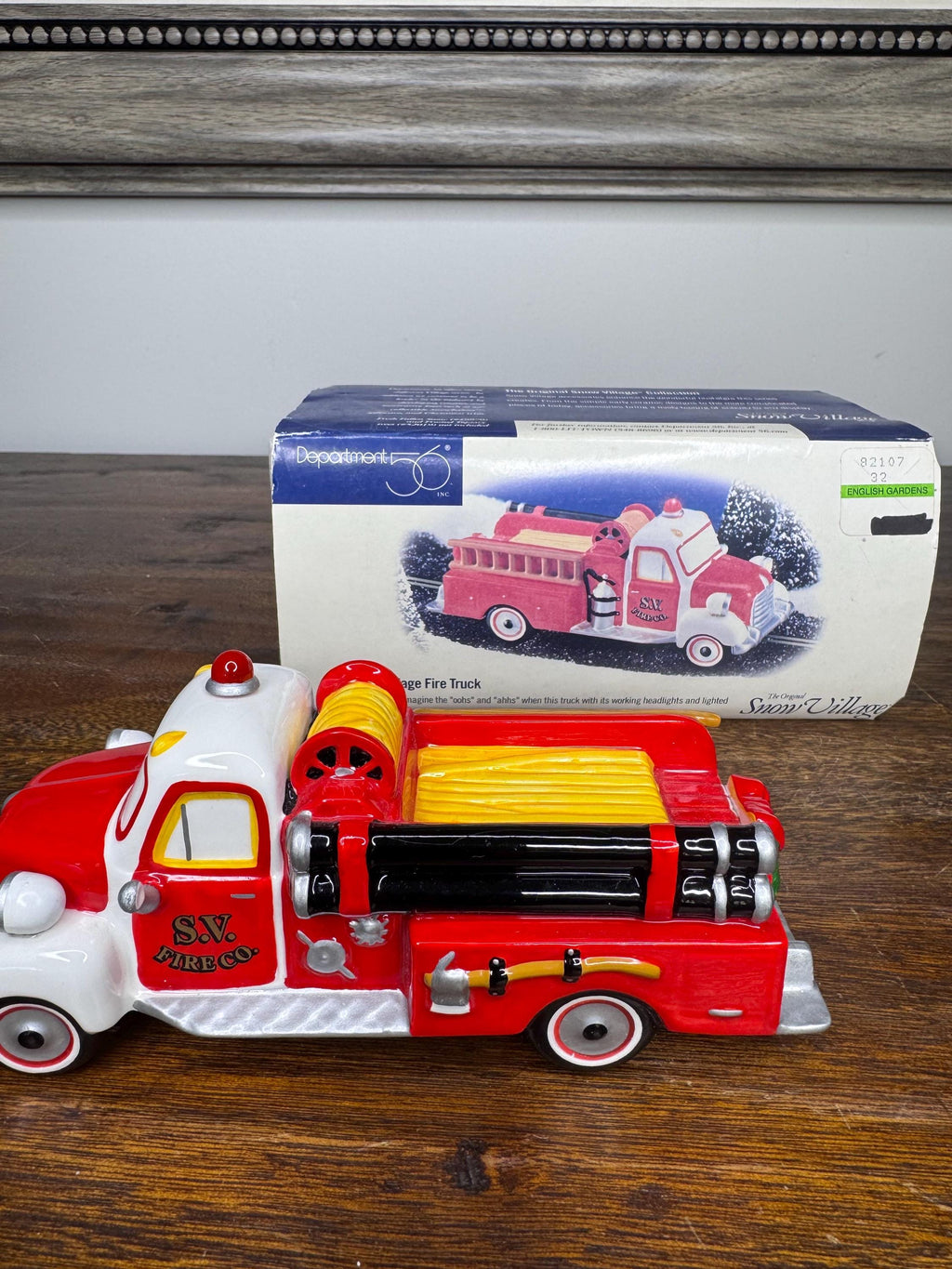 Retired Dept 56 Snow Village Fire Truck w/ Original Box