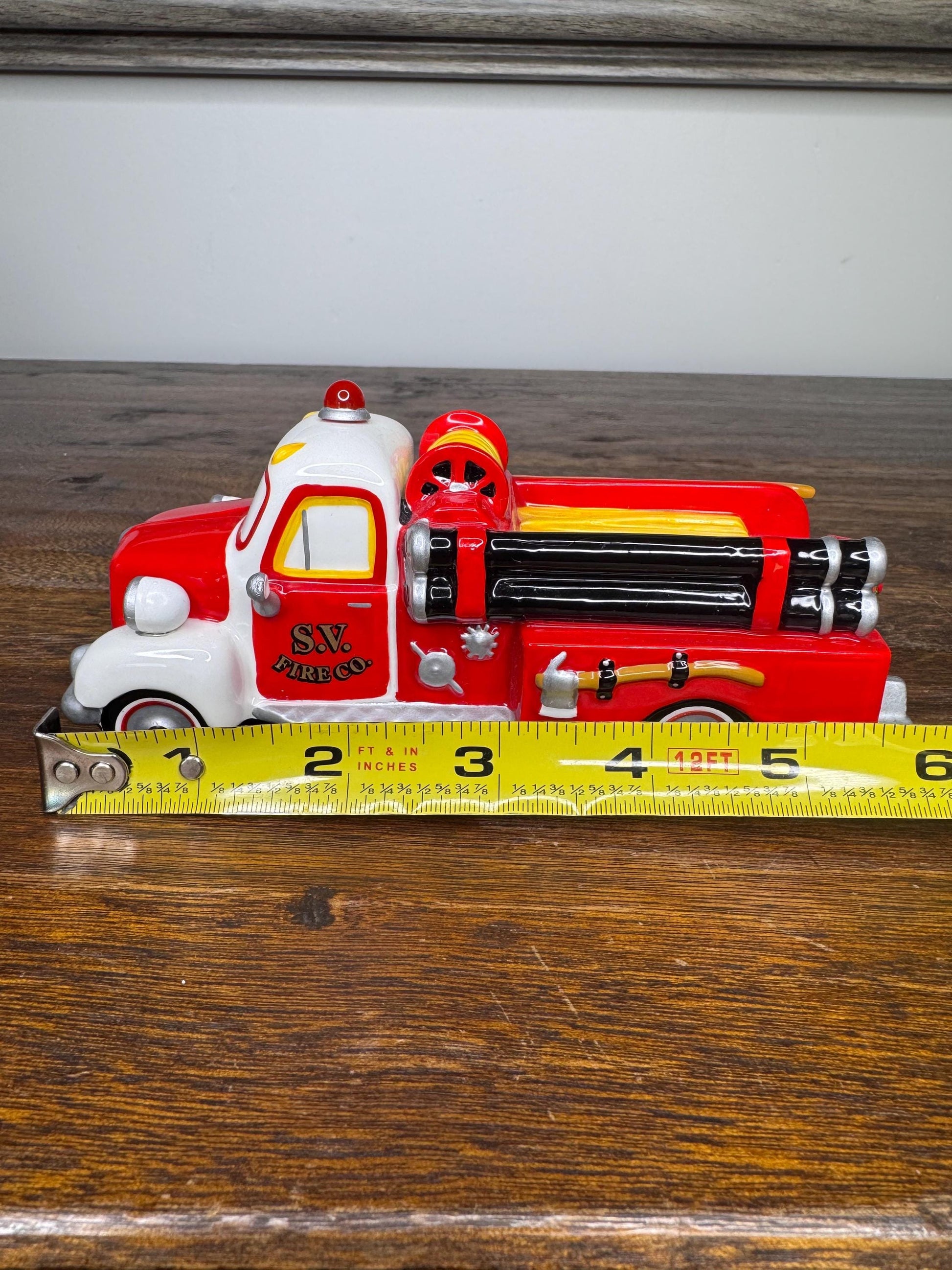 Retired Dept 56 Snow Village Fire Truck w/ Original Box