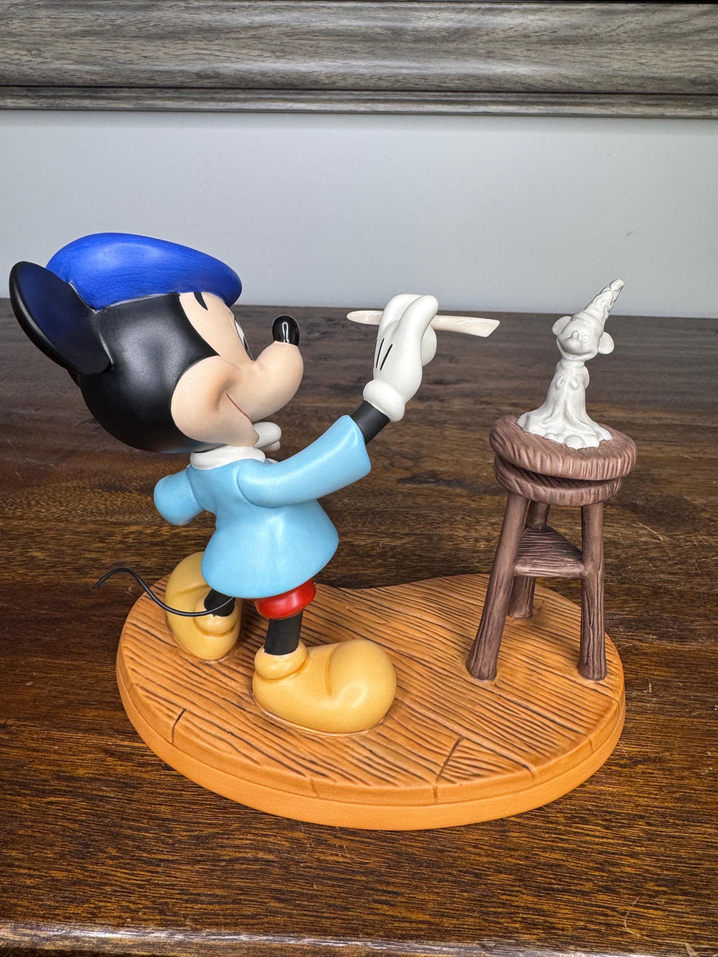 Walt Disney Classic Collection Micky Mouse “Creating a Masterpiece” w/ Original Box and COA