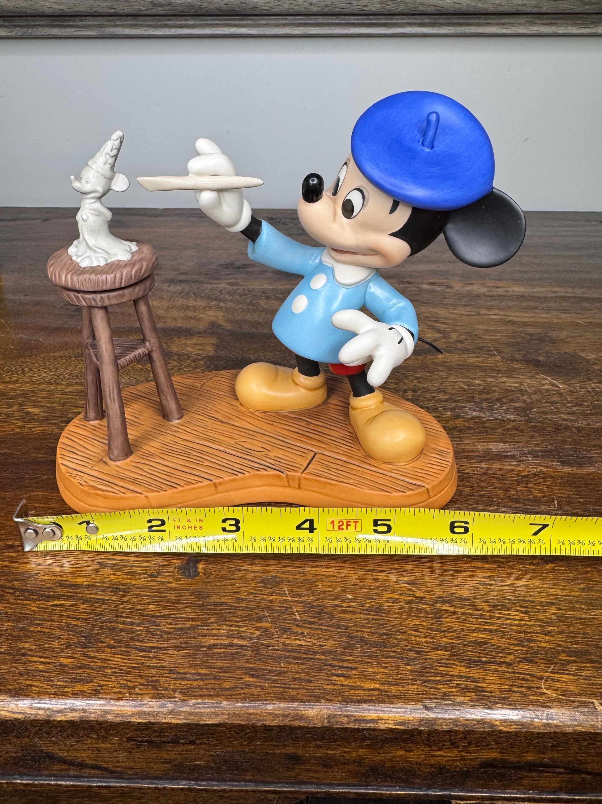 Walt Disney Classic Collection Micky Mouse “Creating a Masterpiece” w/ Original Box and COA