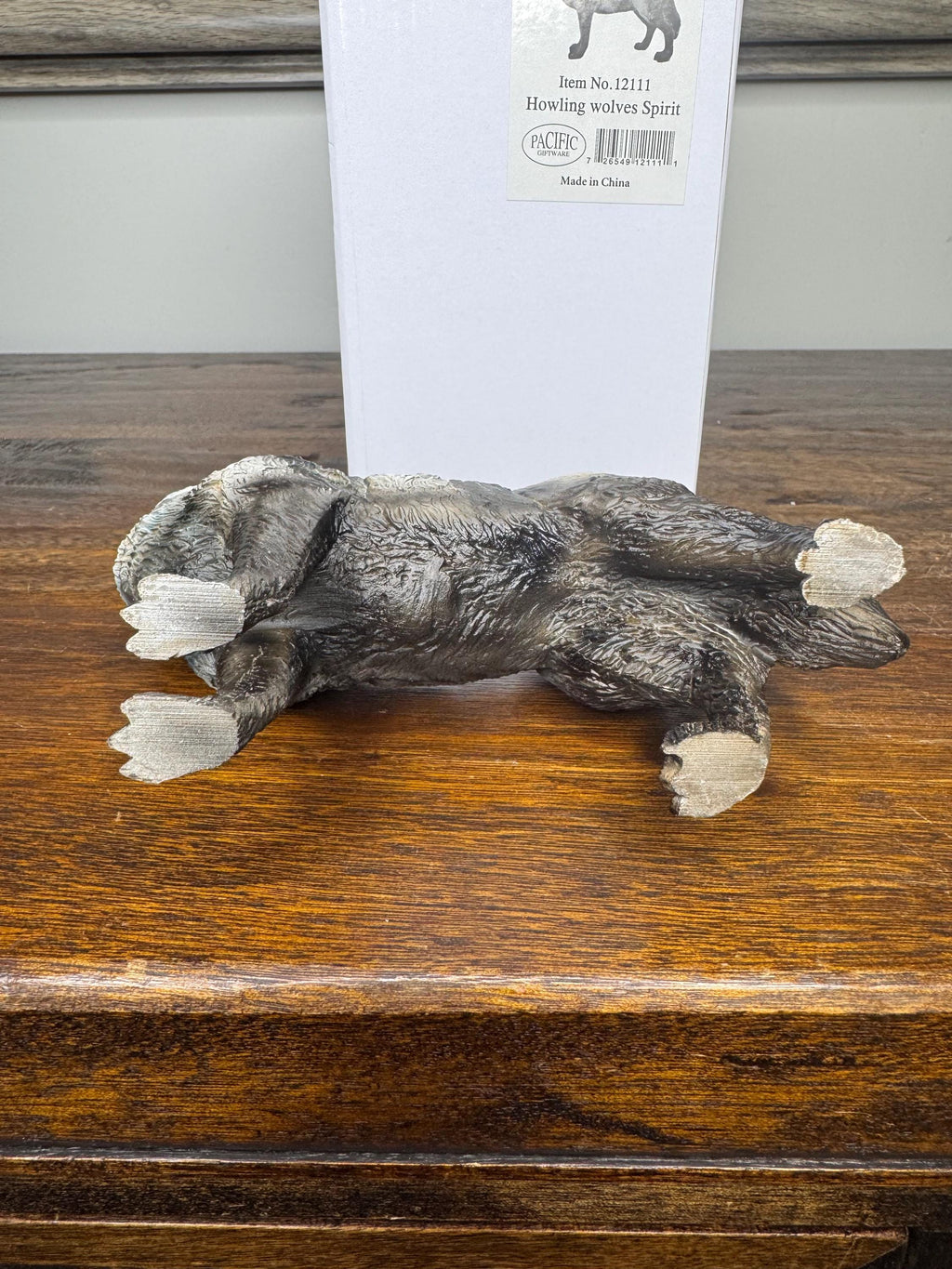NIB Wolf Spirit Howling Wolf Figurine