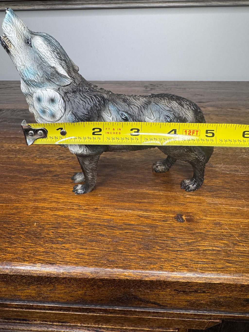 NIB Wolf Spirit Howling Wolf Figurine