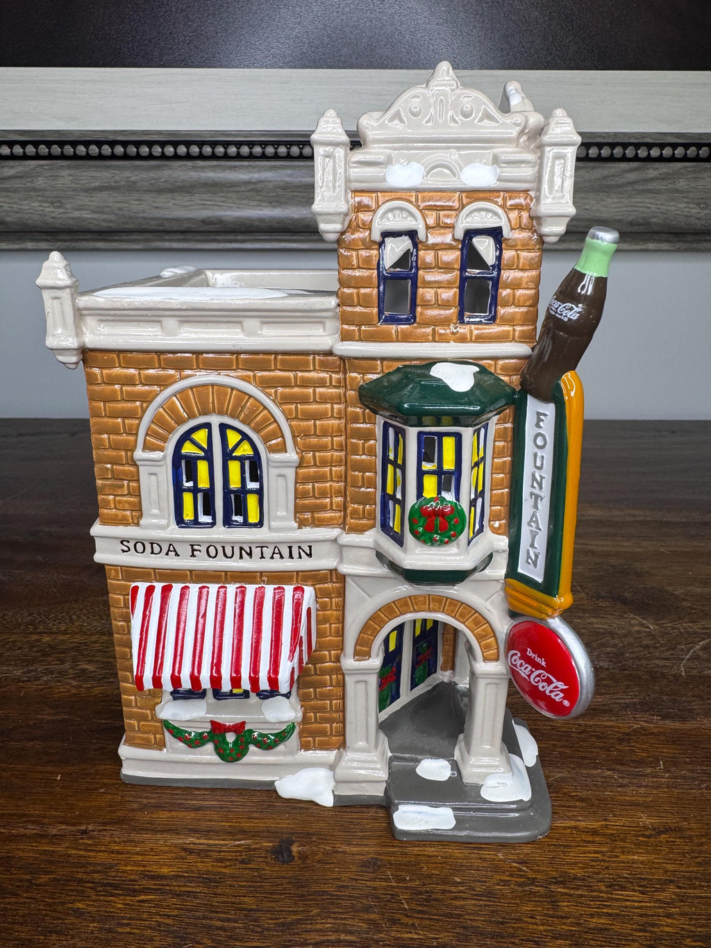 Retired Dept 56 Snow Village Coca Cola Corner Drugstore w/ Original Box