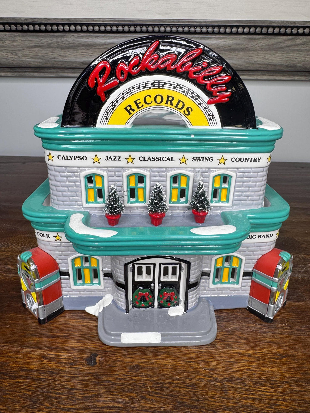Retired Dept 56 Snow Village Rockabilly Records Light Up Building With Original Box
