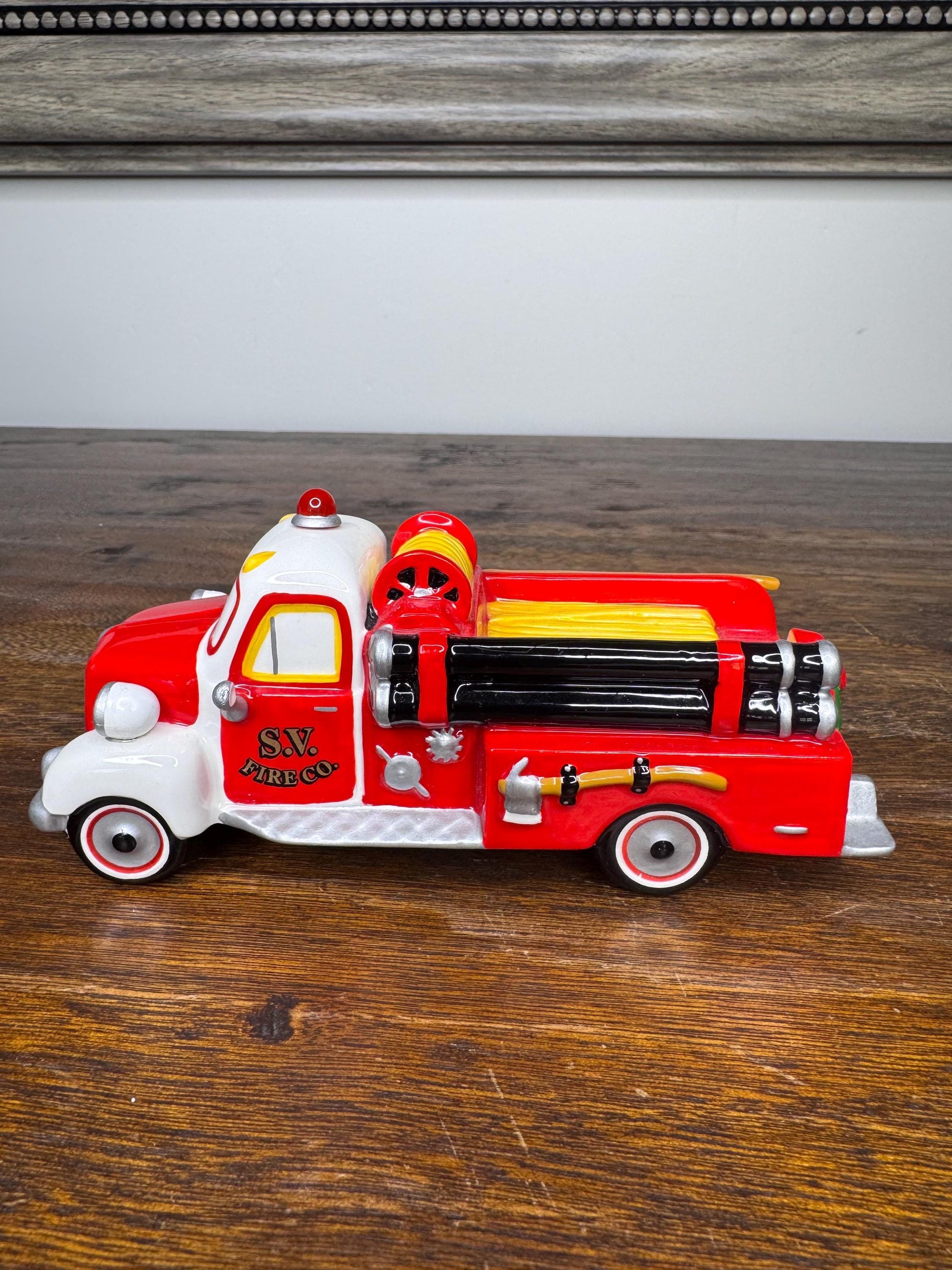 Retired Dept 56 Snow Village Fire Truck w/ Original Box
