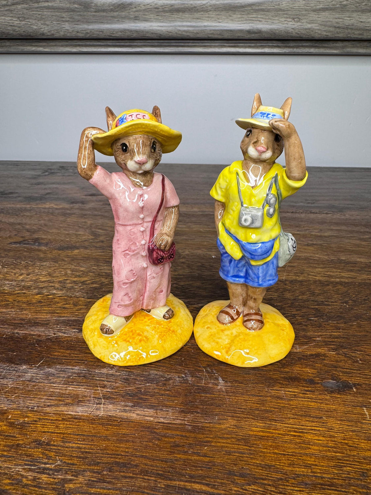 1998 Royal Doulton Tourist Bunnykins Collectors Club Edition