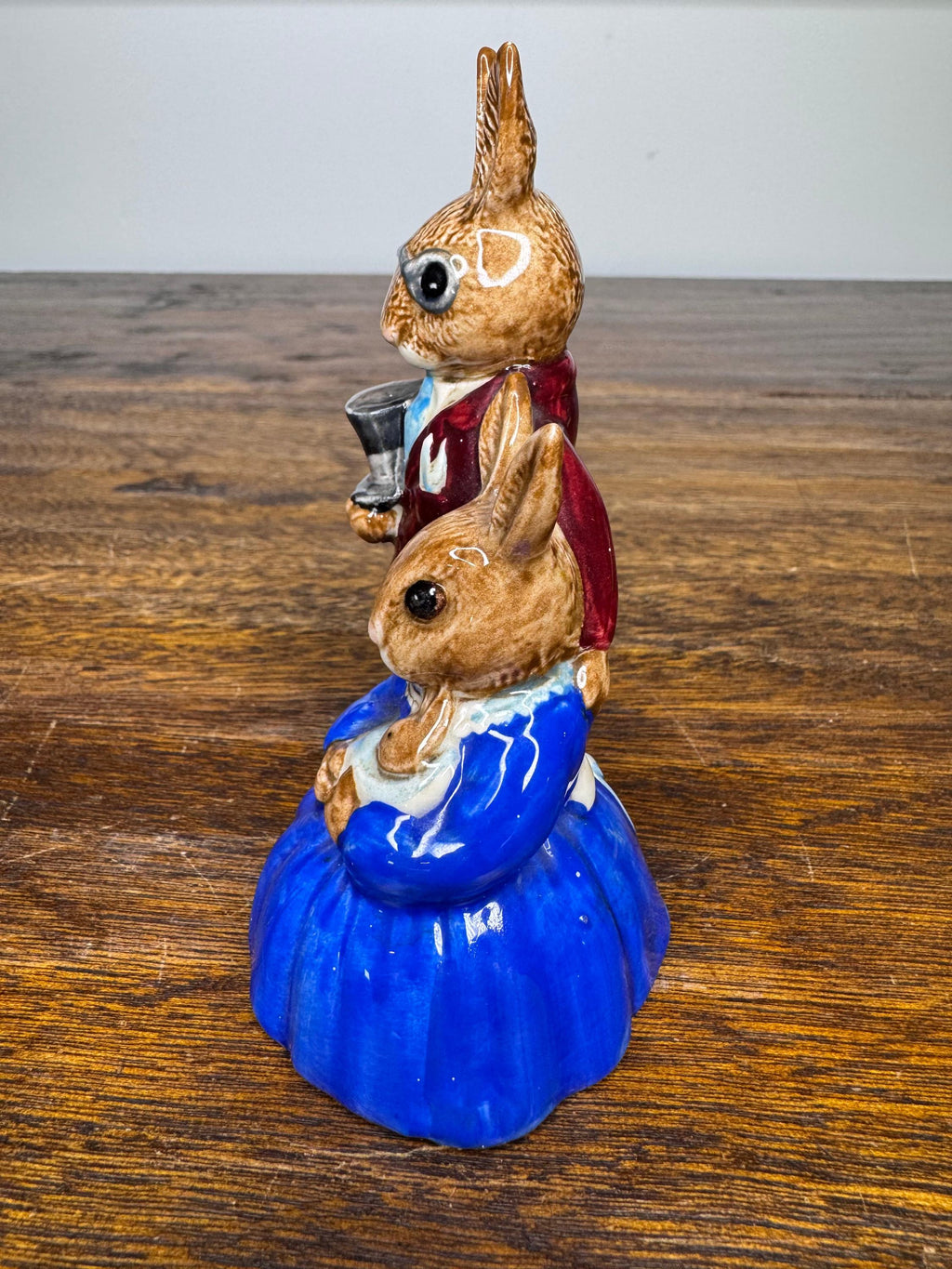1972 Royal Doulton Bunnykins Family Photograph Figurine