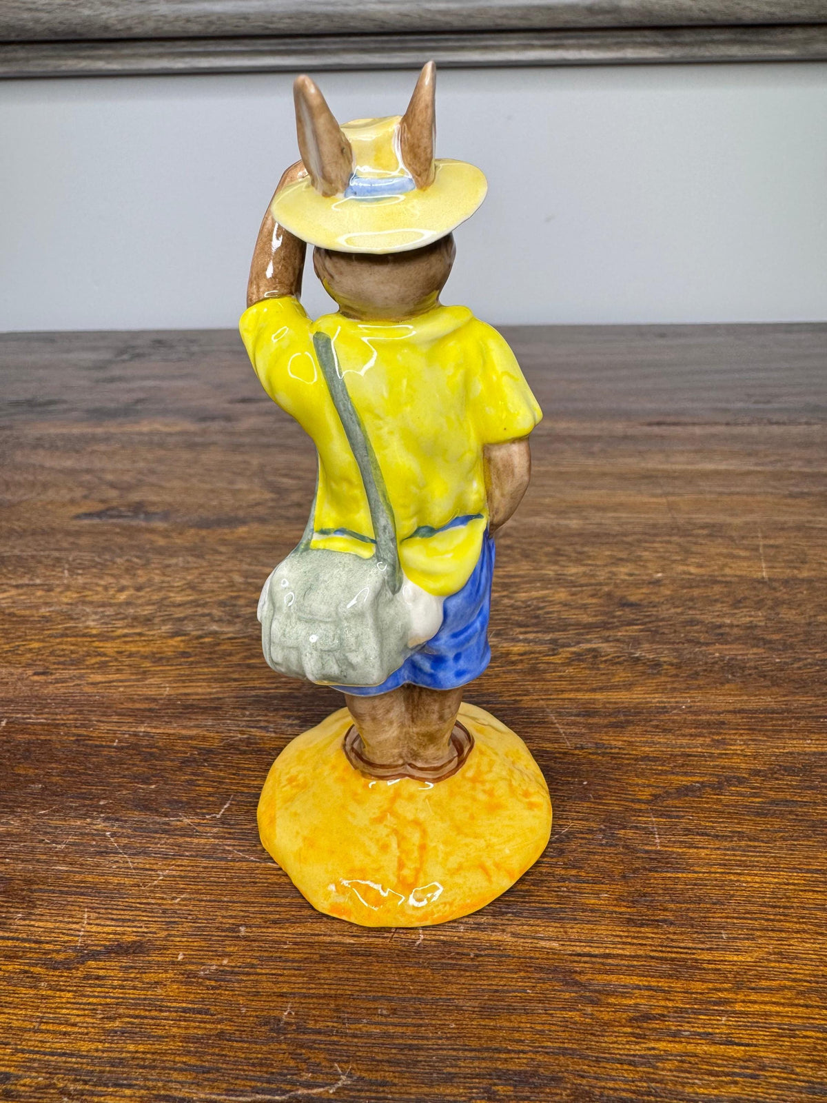 1998 Royal Doulton Tourist Bunnykins Collectors Club Edition