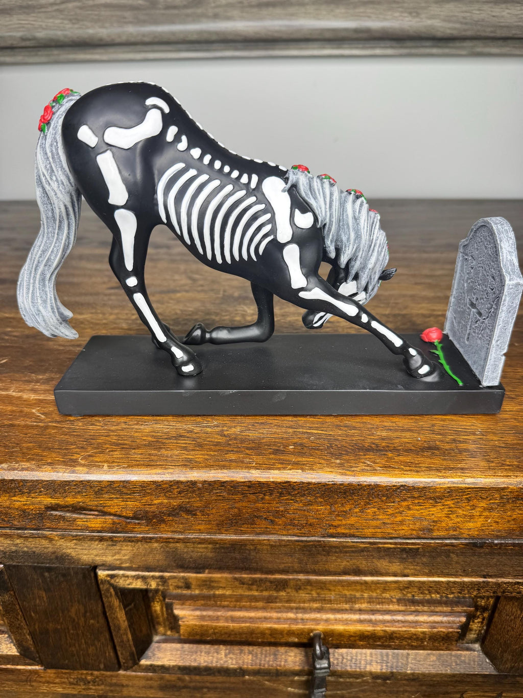 NIB Trail of Painted Ponies Death Comes Softly *PLEASE READ*